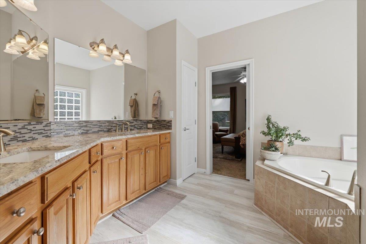 1050 E Legacy View Dr, Meridian, Idaho 83646, 3 Bedrooms, 2 Bathrooms, Residential For Sale, Price $579,000, 98986954