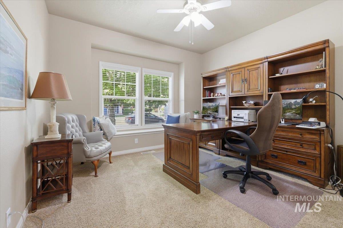1050 E Legacy View Dr, Meridian, Idaho 83646, 3 Bedrooms, 2 Bathrooms, Residential For Sale, Price $579,000, 98986954