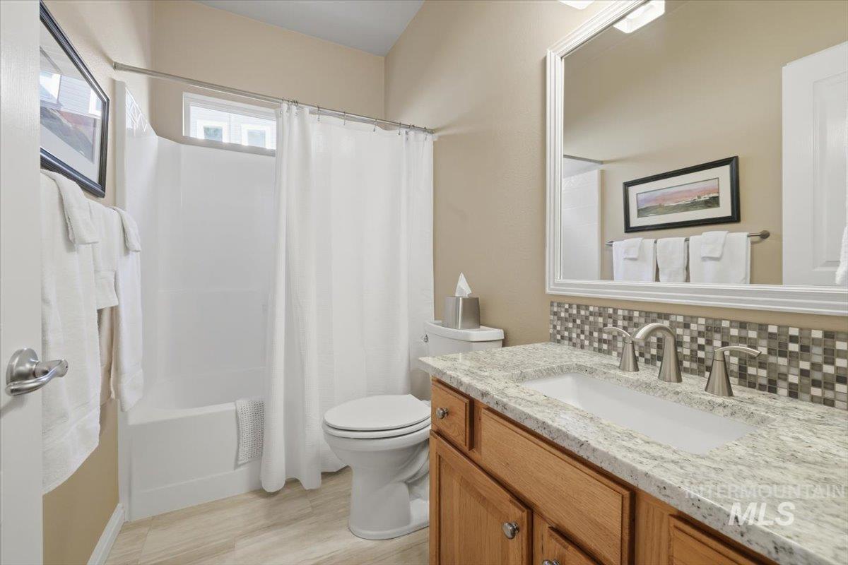 1050 E Legacy View Dr, Meridian, Idaho 83646, 3 Bedrooms, 2 Bathrooms, Residential For Sale, Price $579,000, 98986954