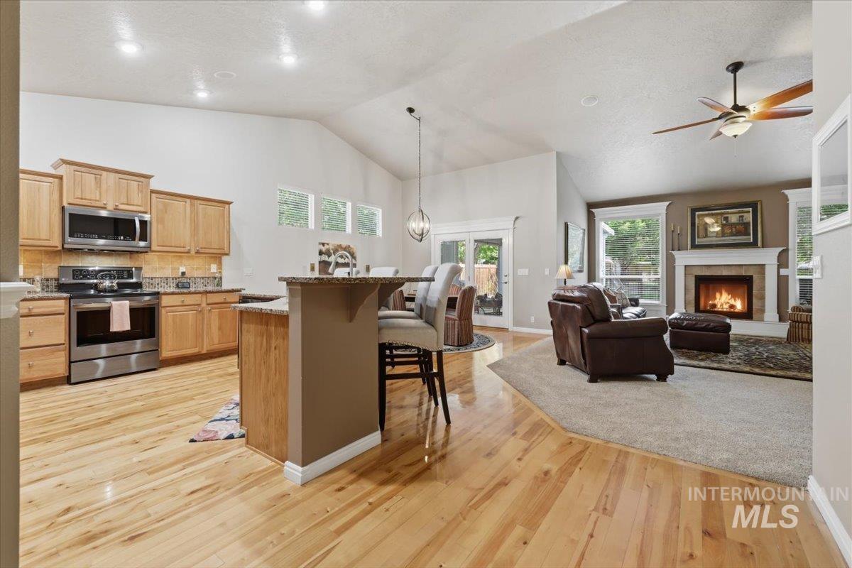 1050 E Legacy View Dr, Meridian, Idaho 83646, 3 Bedrooms, 2 Bathrooms, Residential For Sale, Price $579,000, 98986954