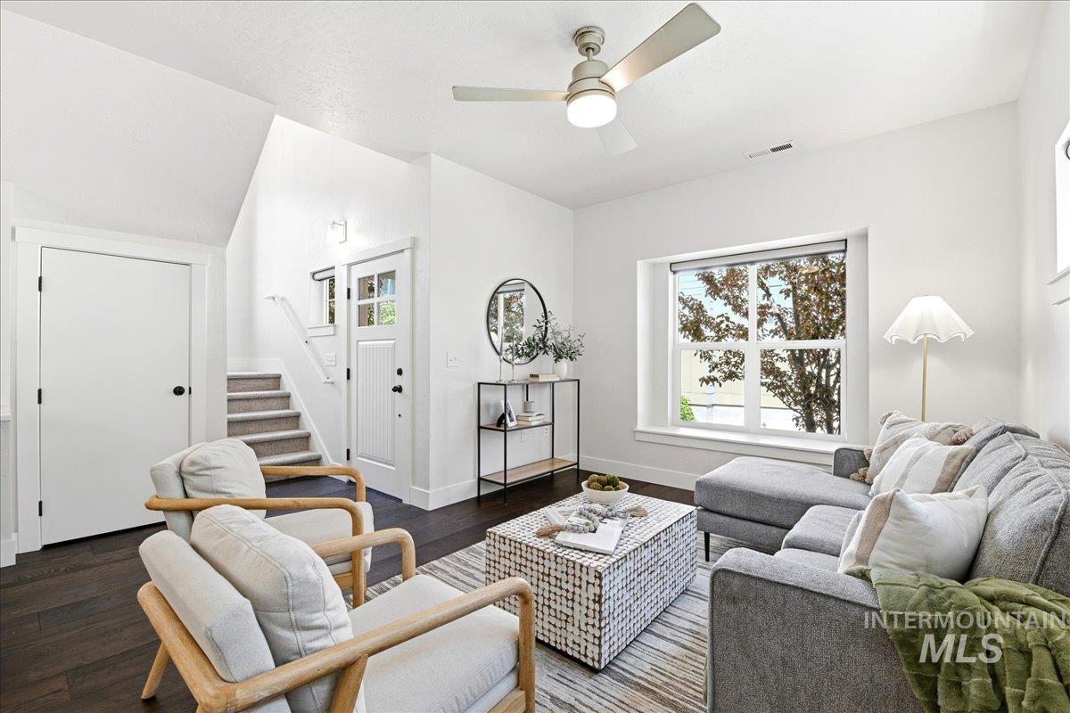 500 E Trackstand Ln, Garden City, Idaho 83714, 2 Bedrooms, 2 Bathrooms, Residential For Sale, Price $485,000, 98986956