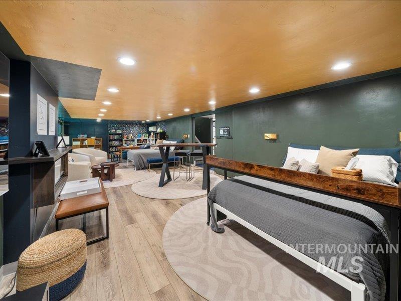 128 S Eagle Rd, Eagle, Idaho 83616, 7 Bedrooms, 2.5 Bathrooms, Residential For Sale, Price $3,800,800, 98986957