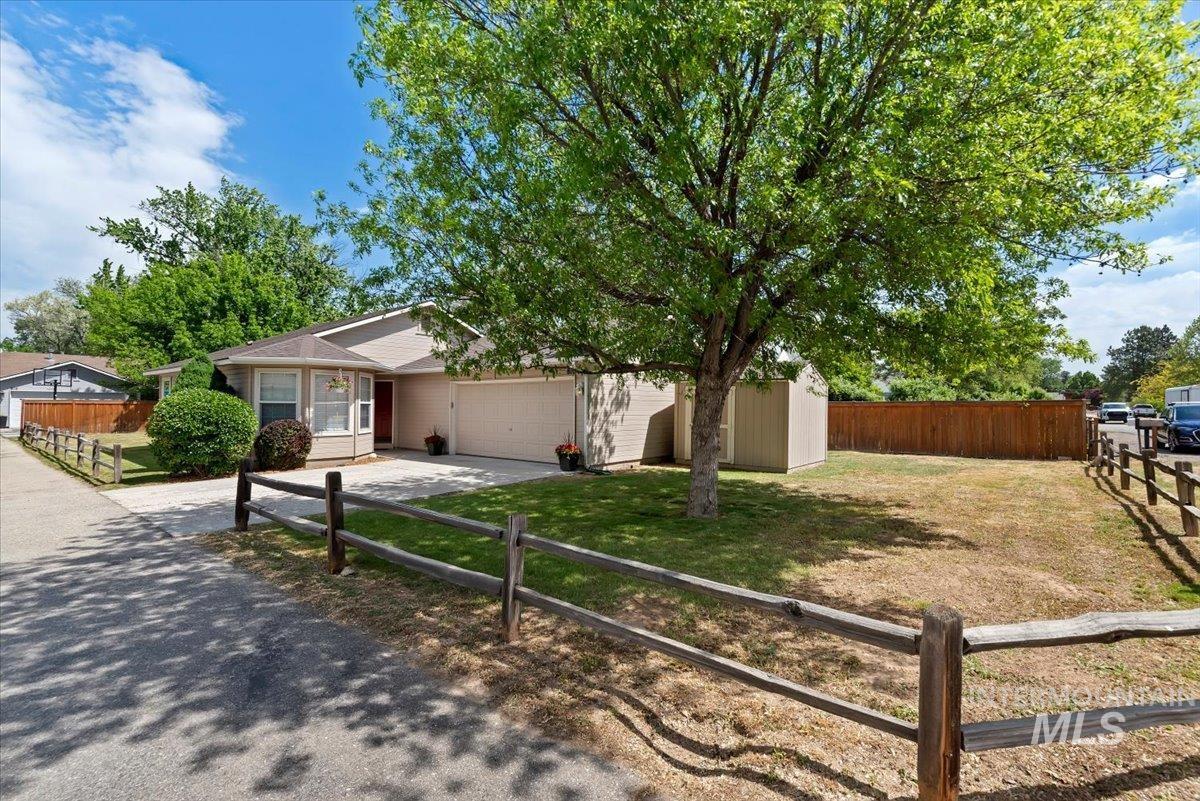 810 W Richmond St, Boise, Idaho 83706-4752, 3 Bedrooms, 2 Bathrooms, Residential For Sale, Price $439,000, 98986958
