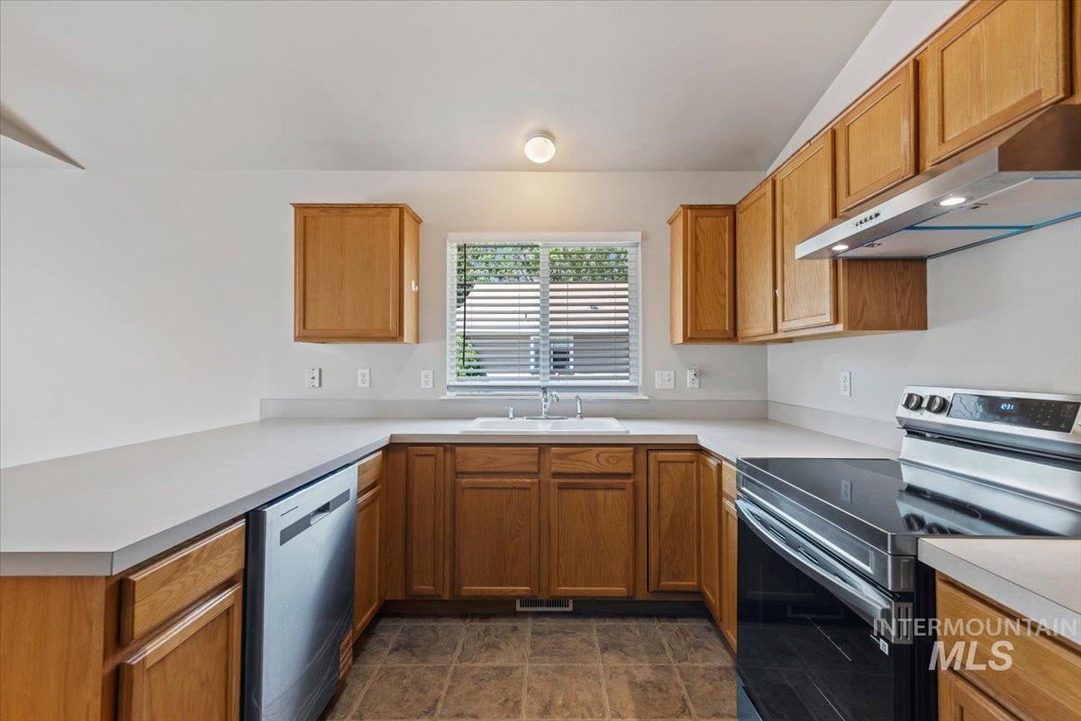 810 W Richmond St, Boise, Idaho 83706-4752, 3 Bedrooms, 2 Bathrooms, Residential For Sale, Price $439,000, 98986958