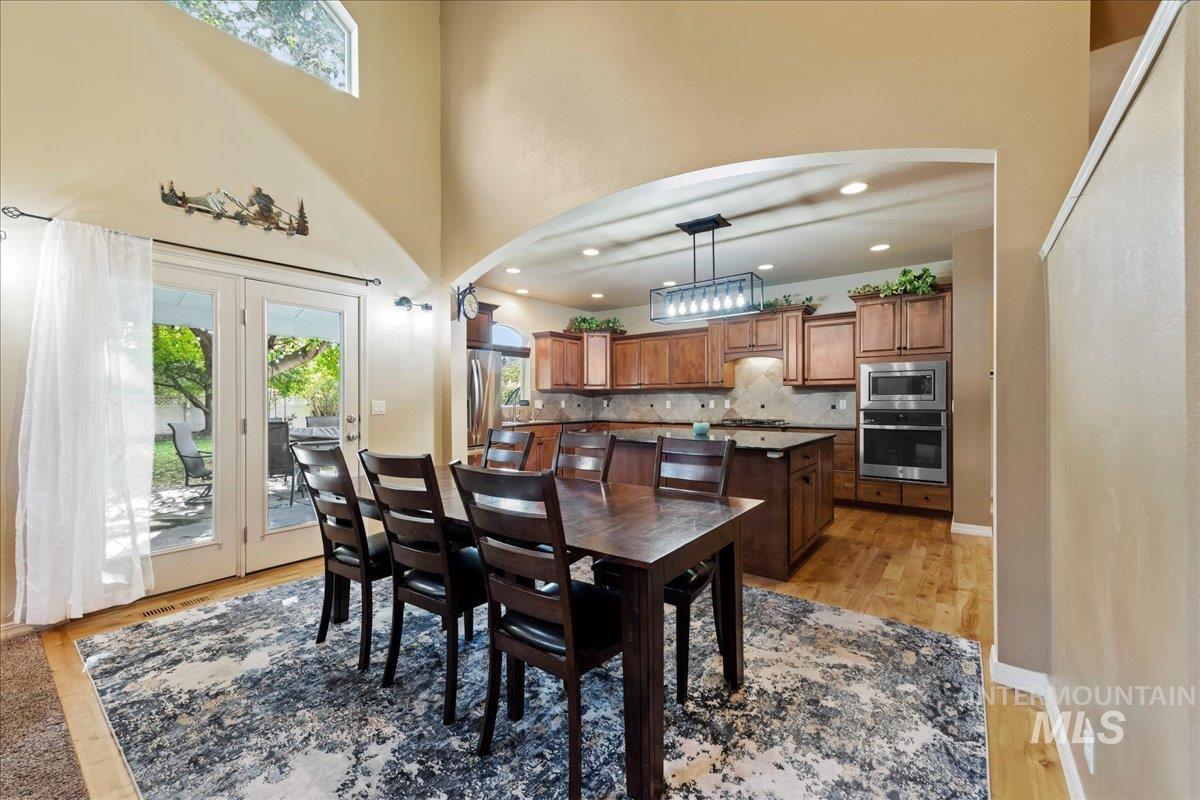2151 W Teano, Meridian, Idaho 83646, 6 Bedrooms, 3 Bathrooms, Residential For Sale, Price $819,000, 98986959