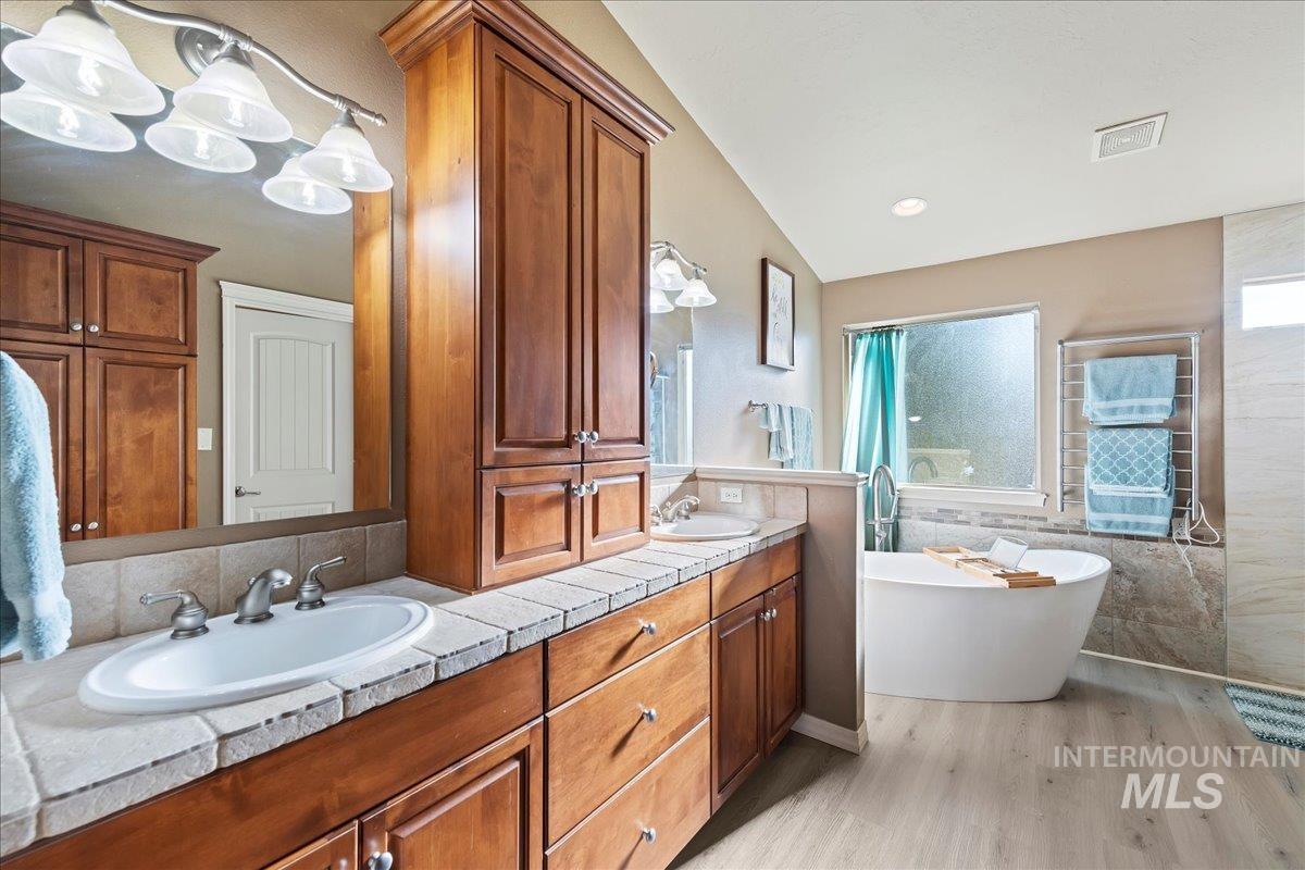 2151 W Teano, Meridian, Idaho 83646, 6 Bedrooms, 3 Bathrooms, Residential For Sale, Price $819,000, 98986959