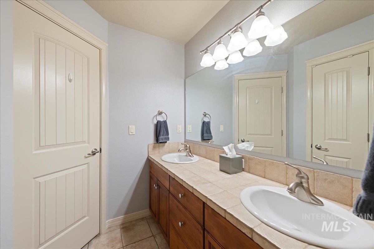 2151 W Teano, Meridian, Idaho 83646, 6 Bedrooms, 3 Bathrooms, Residential For Sale, Price $819,000, 98986959