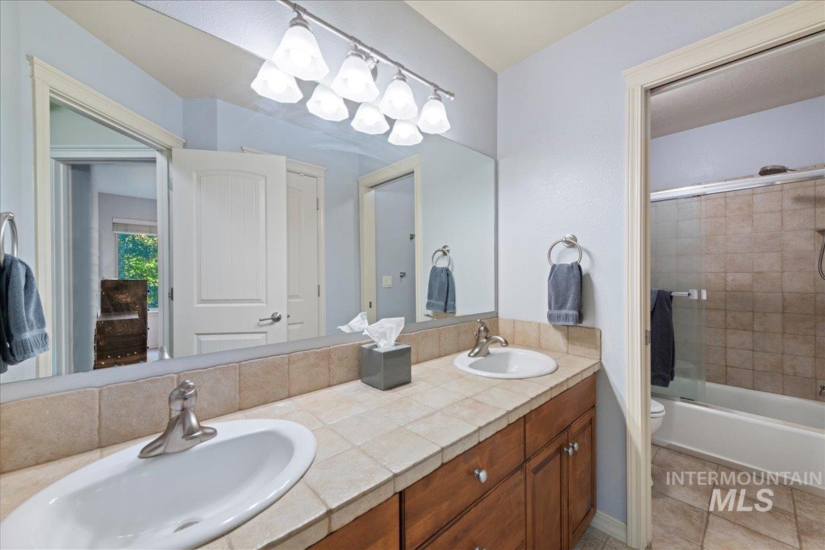2151 W Teano, Meridian, Idaho 83646, 6 Bedrooms, 3 Bathrooms, Residential For Sale, Price $819,000, 98986959
