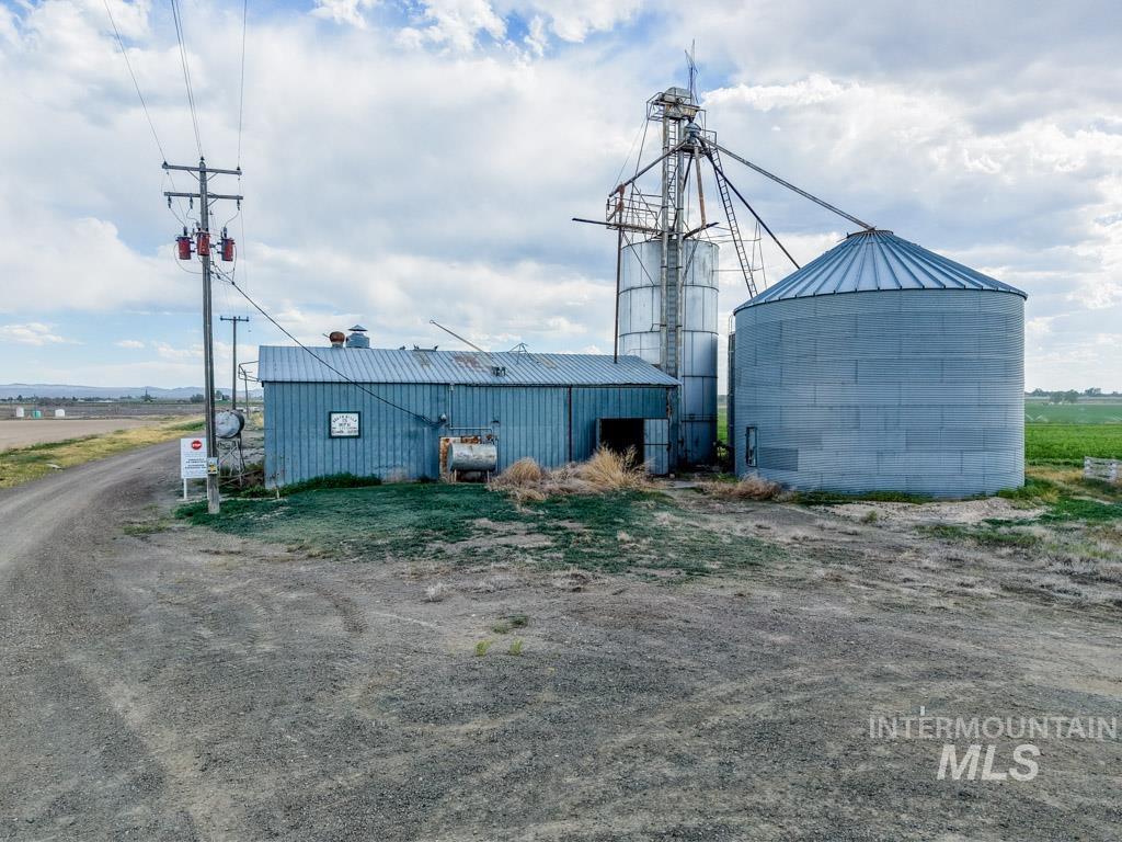 TBD 3500 N, Twin Falls, Idaho 83301, 4 Bedrooms, 2 Bathrooms, Farm & Ranch For Sale, Price $6,000,000, 98986965