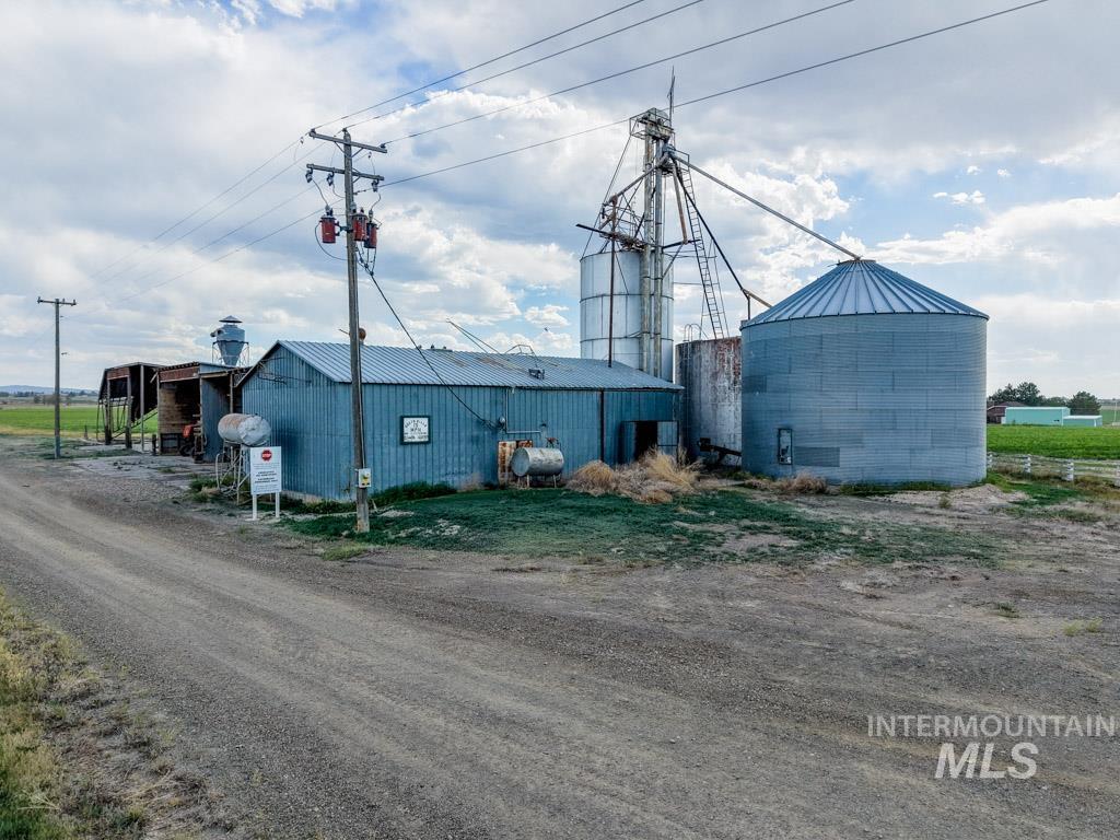 TBD 3500 N, Twin Falls, Idaho 83301, 4 Bedrooms, 2 Bathrooms, Farm & Ranch For Sale, Price $6,000,000, 98986965