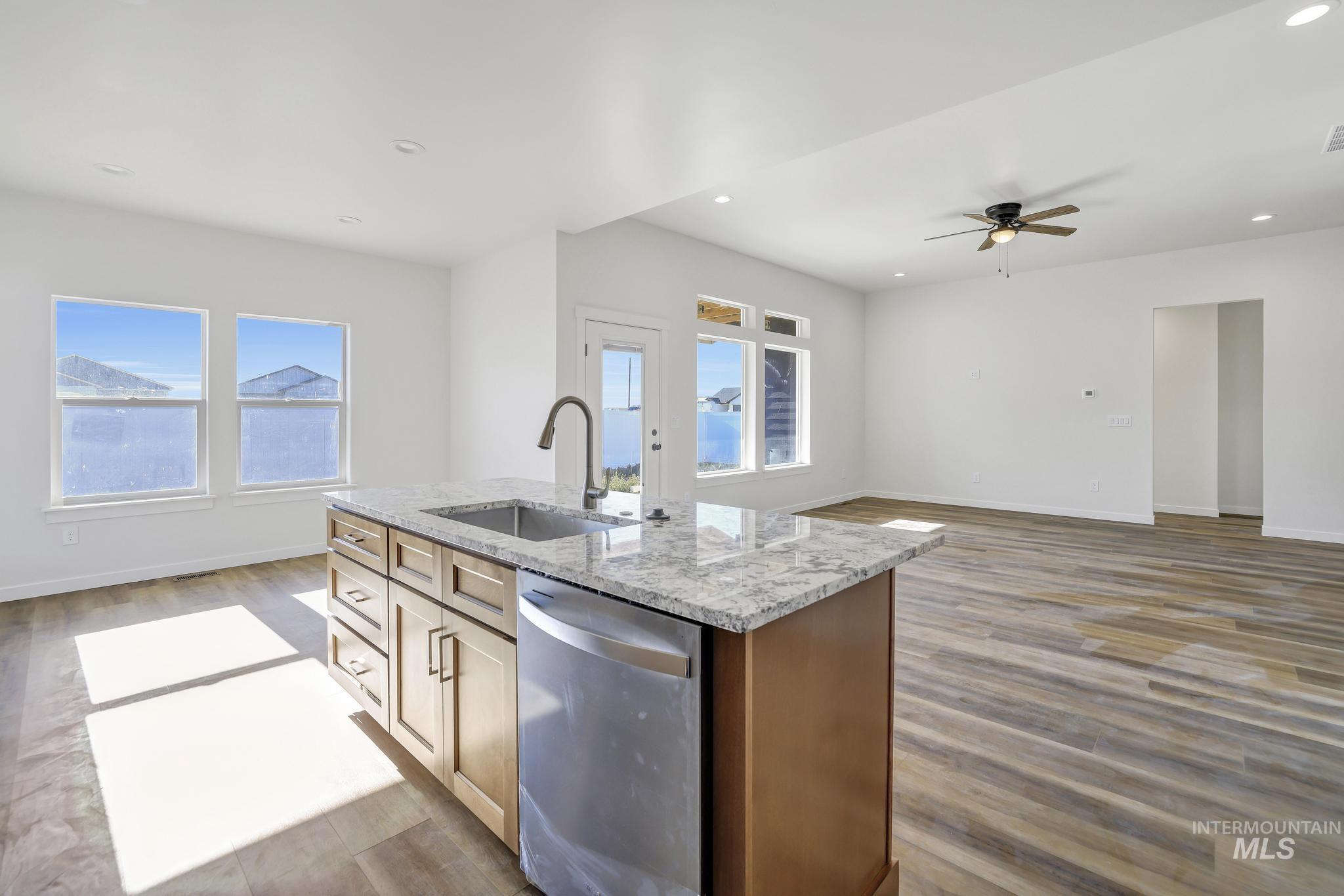 2006 Regan St, Jerome, Idaho 83338-1600, 4 Bedrooms, 2 Bathrooms, Residential For Sale, Price $399,900, 98986966