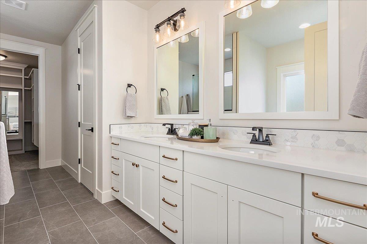 2173 N Burnam Pl, Star, Idaho 83669, 4 Bedrooms, 2 Bathrooms, Residential For Sale, Price $775,000, 98986968