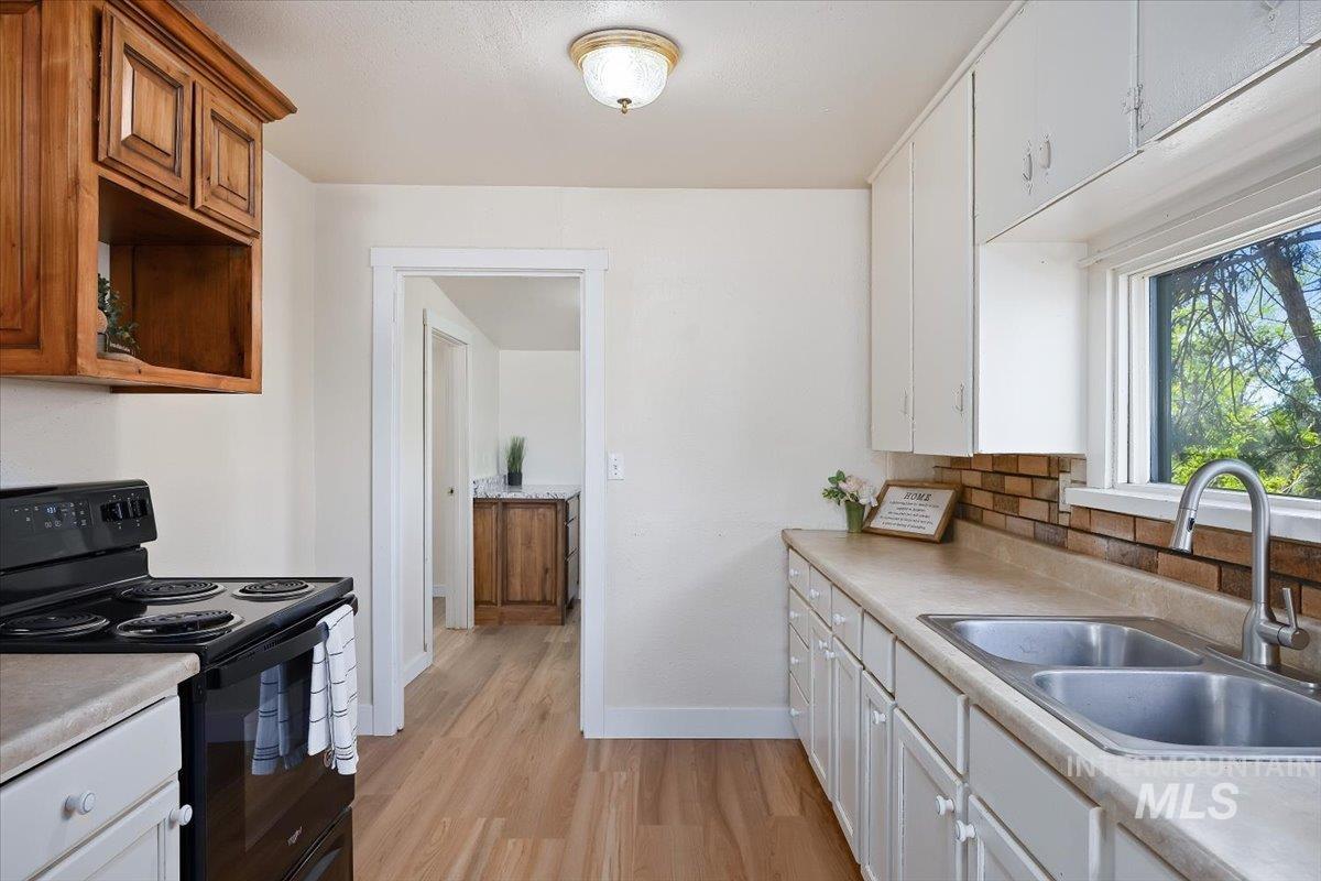 320 E North St., Hagerman, Idaho 83332, 3 Bedrooms, 1 Bathroom, Residential For Sale, Price $216,000, 98986970