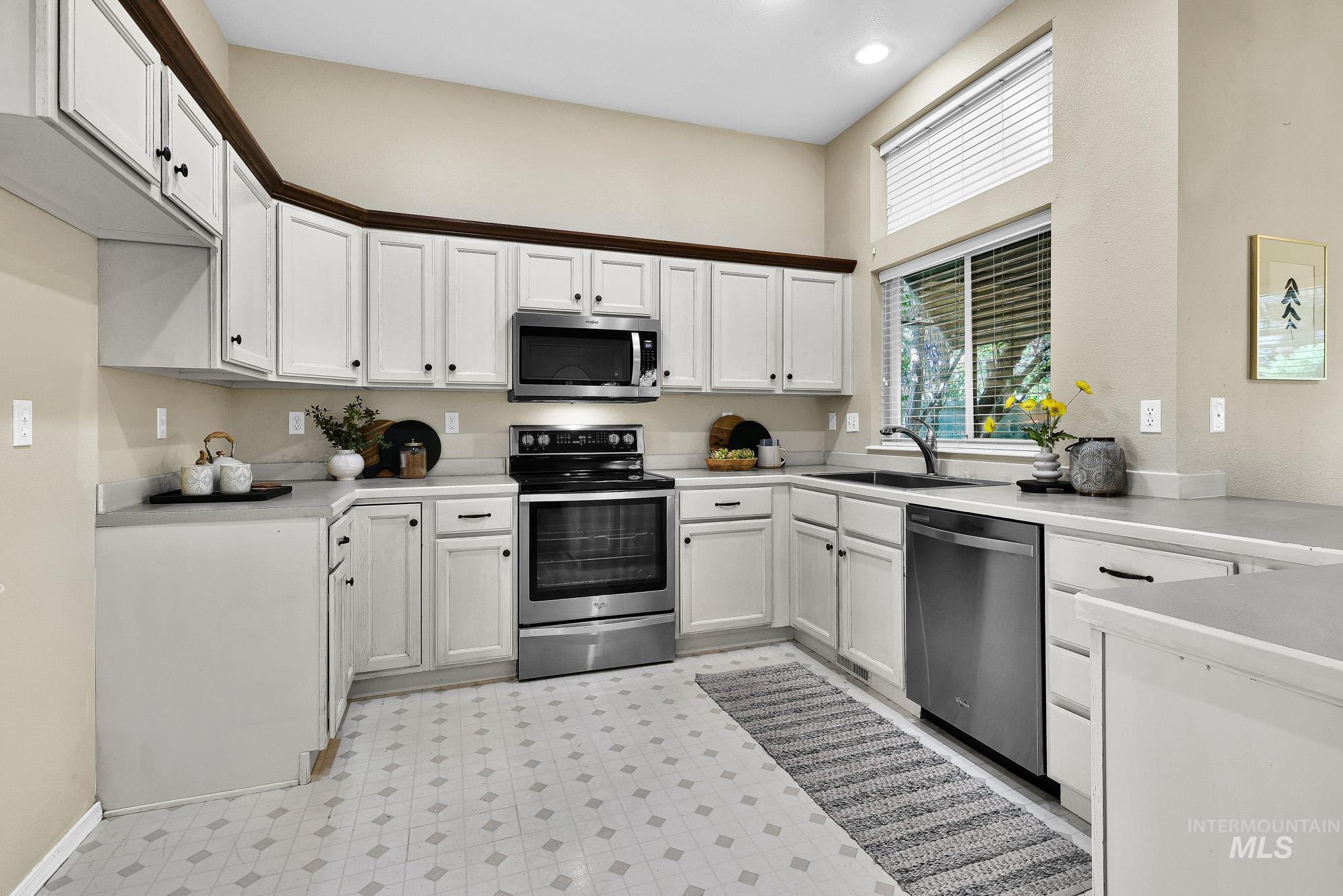 5081 N Marsh Ave, Garden City, Idaho 83714, 3 Bedrooms, 2.5 Bathrooms, Residential For Sale, Price $611,000, 98986971