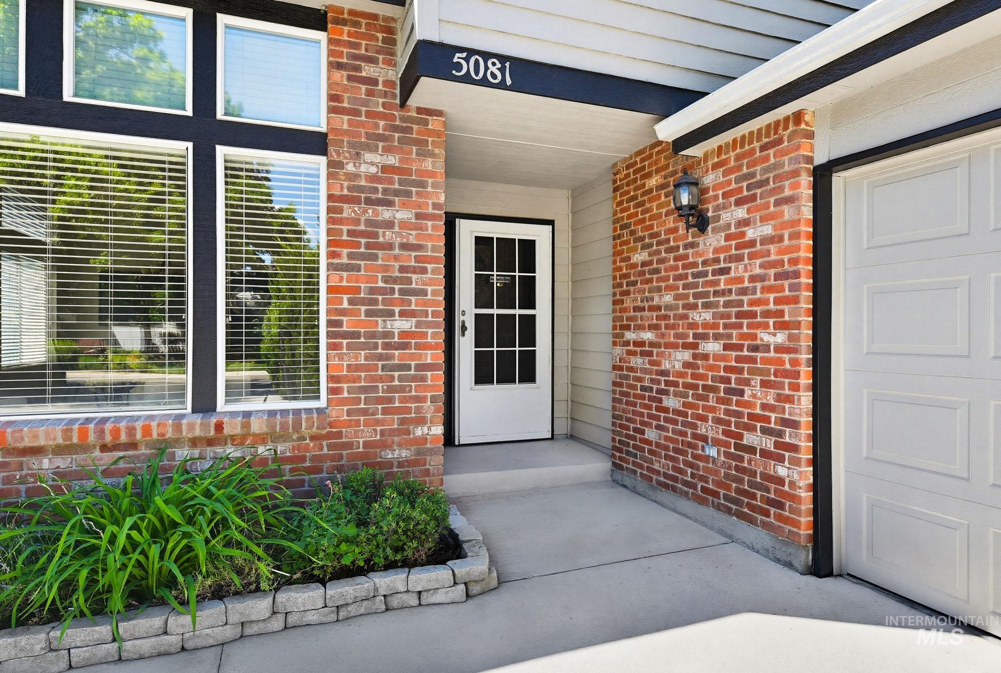 5081 N Marsh Ave, Garden City, Idaho 83714, 3 Bedrooms, 2.5 Bathrooms, Residential For Sale, Price $611,000, 98986971