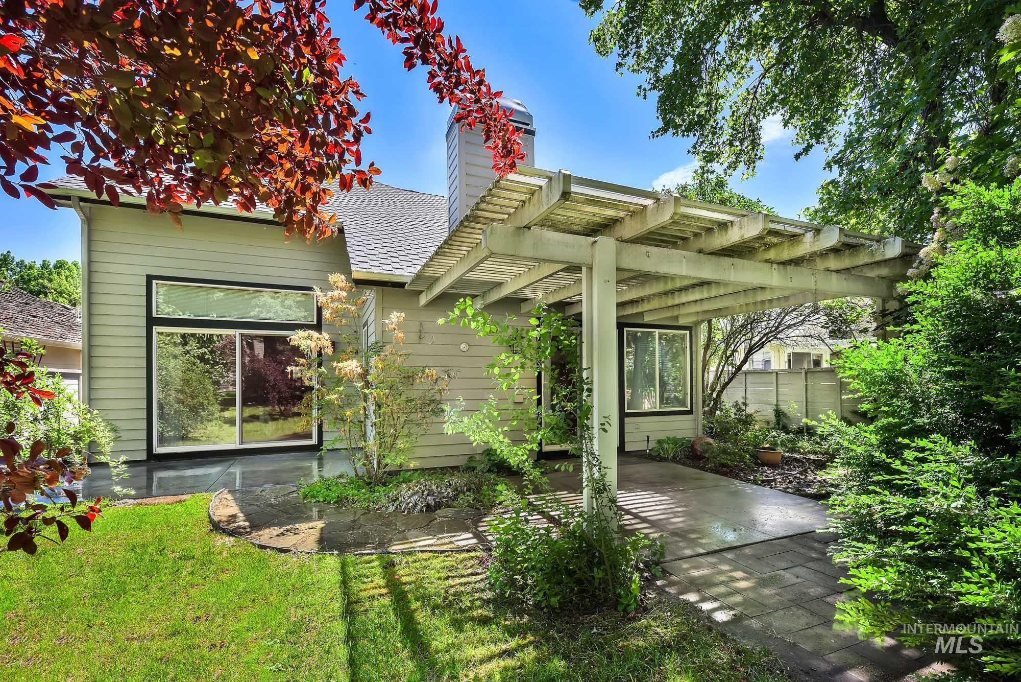 5081 N Marsh Ave, Garden City, Idaho 83714, 3 Bedrooms, 2.5 Bathrooms, Residential For Sale, Price $611,000, 98986971