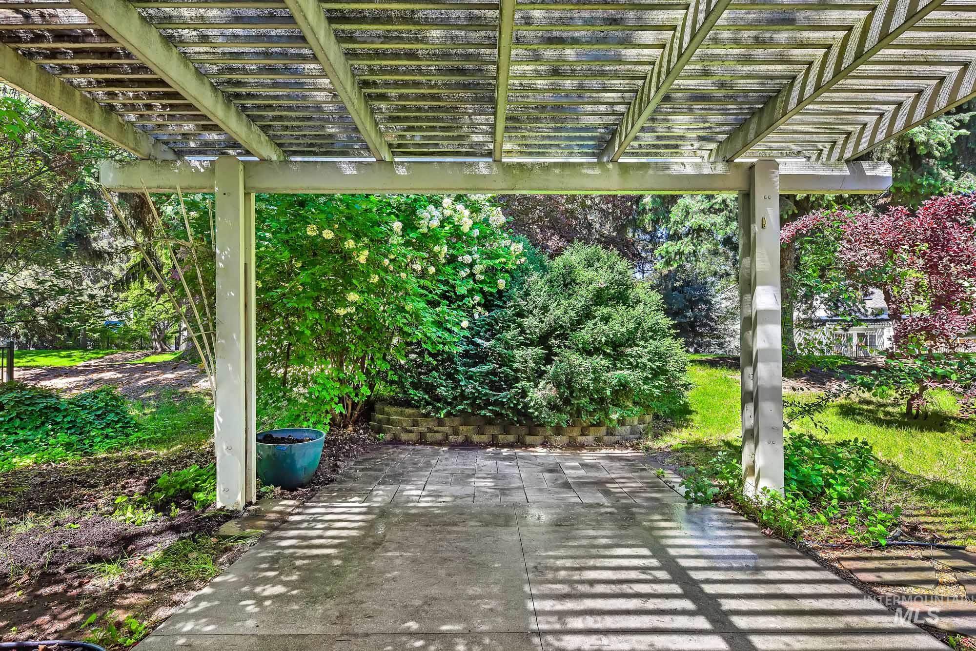 5081 N Marsh Ave, Garden City, Idaho 83714, 3 Bedrooms, 2.5 Bathrooms, Residential For Sale, Price $611,000, 98986971
