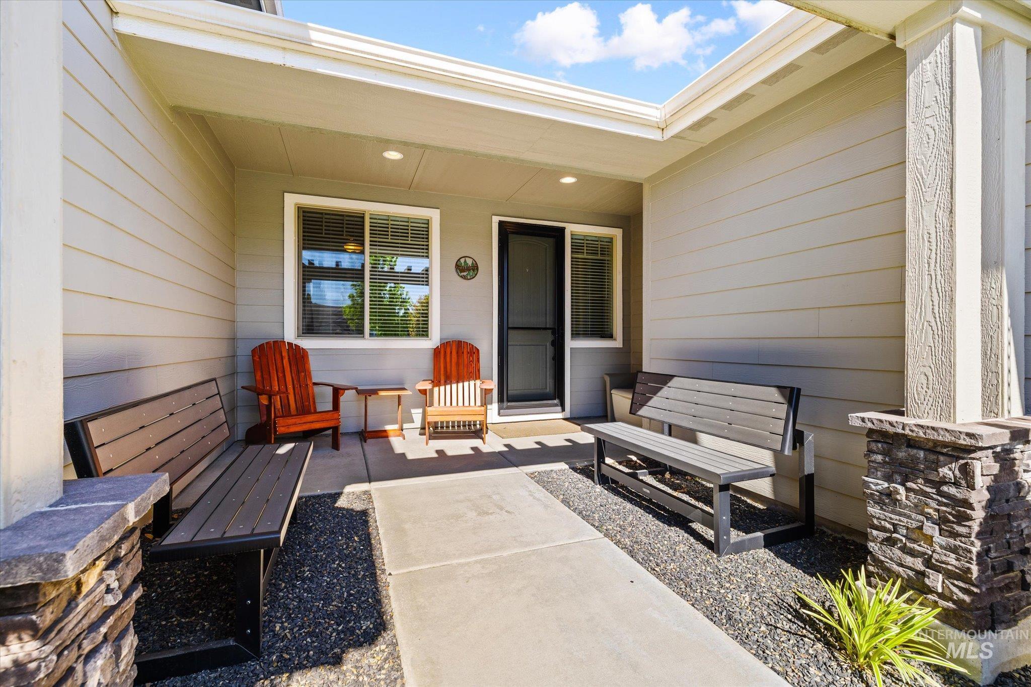 847 N Tullshire Way, Eagle, Idaho 83616, 5 Bedrooms, 4 Bathrooms, Residential For Sale, Price $765,000, 98986972