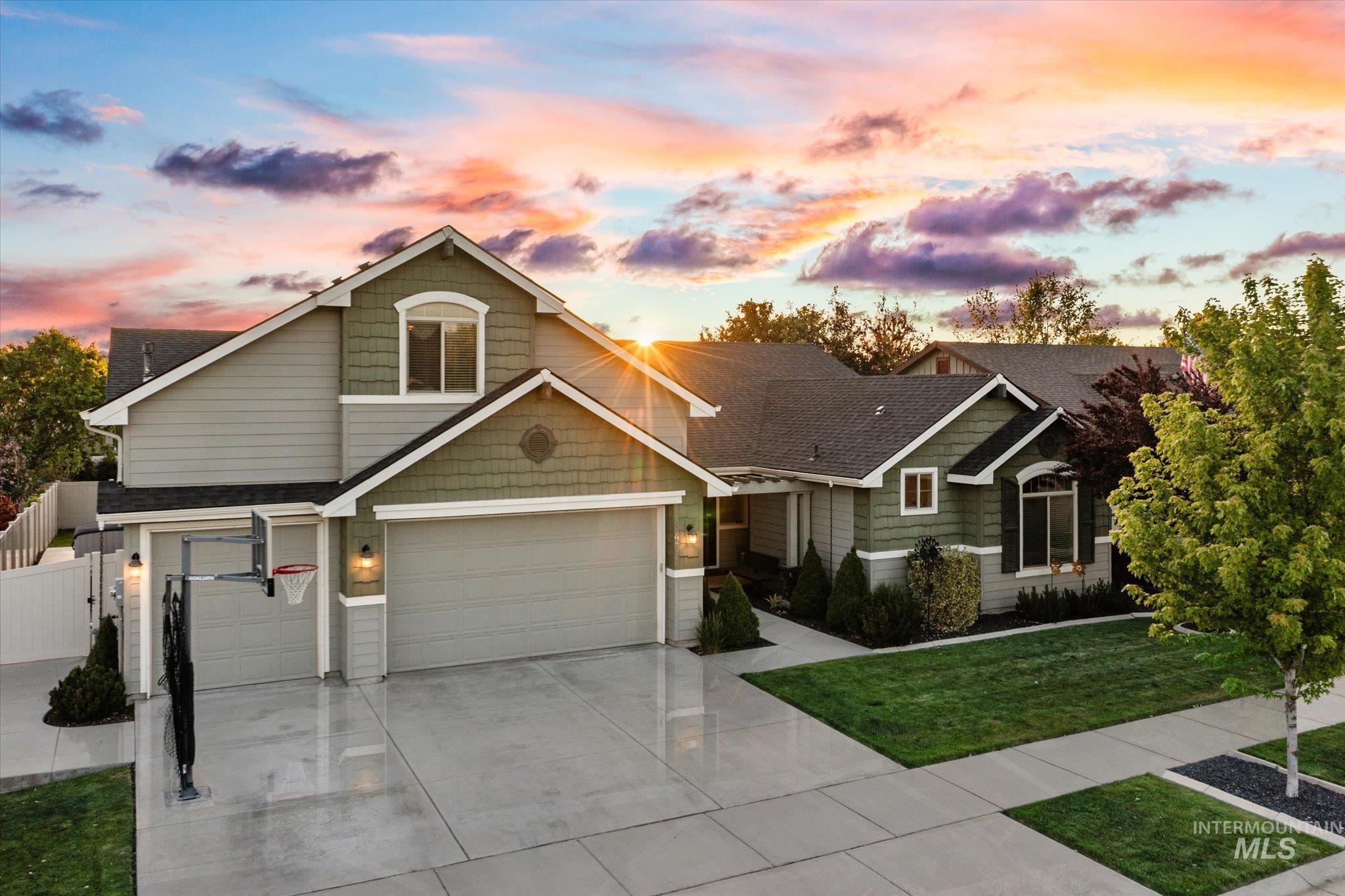 847 N Tullshire Way, Eagle, Idaho 83616, 5 Bedrooms, 4 Bathrooms, Residential For Sale, Price $765,000, 98986972