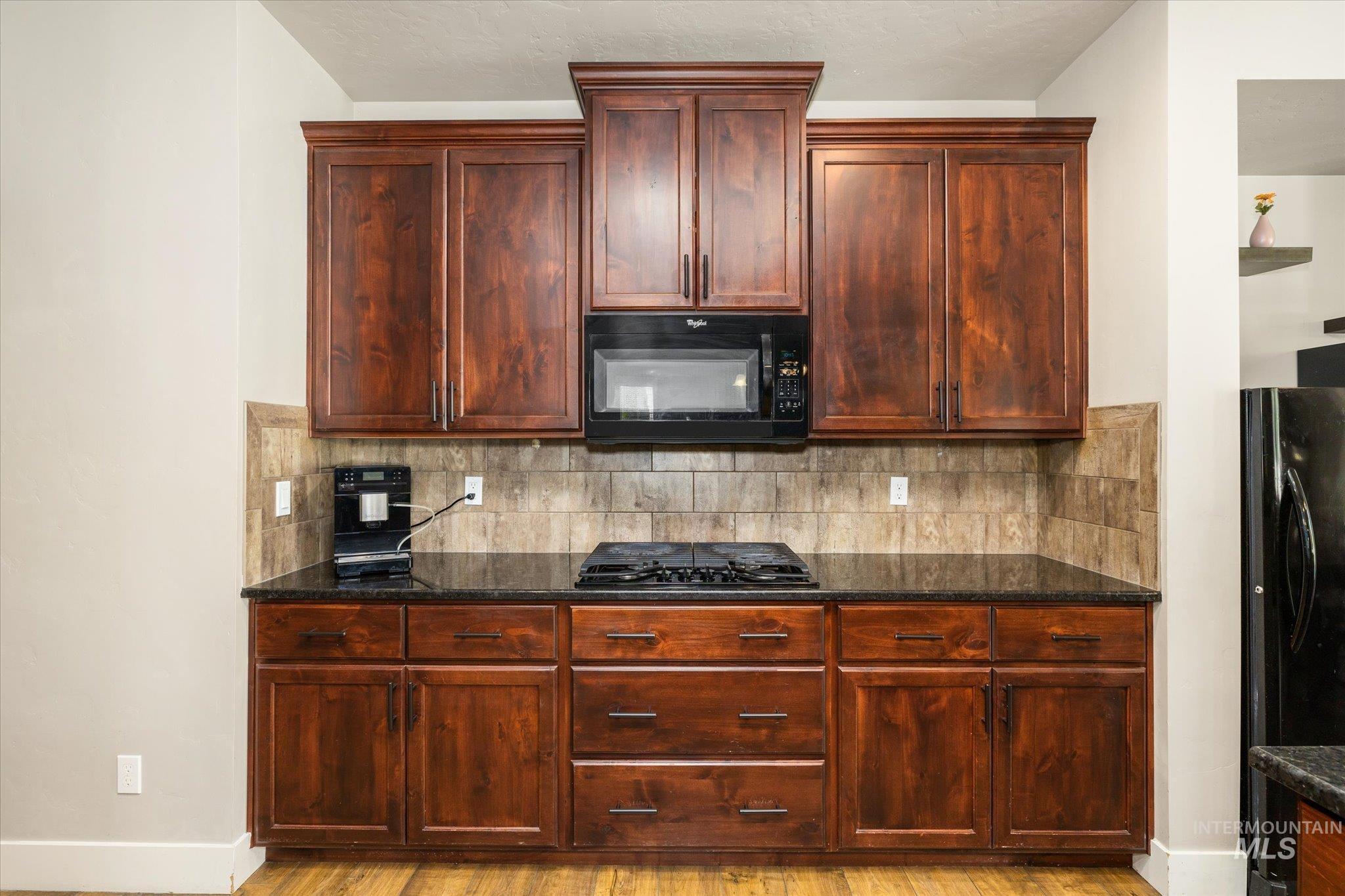 847 N Tullshire Way, Eagle, Idaho 83616, 5 Bedrooms, 4 Bathrooms, Residential For Sale, Price $765,000, 98986972