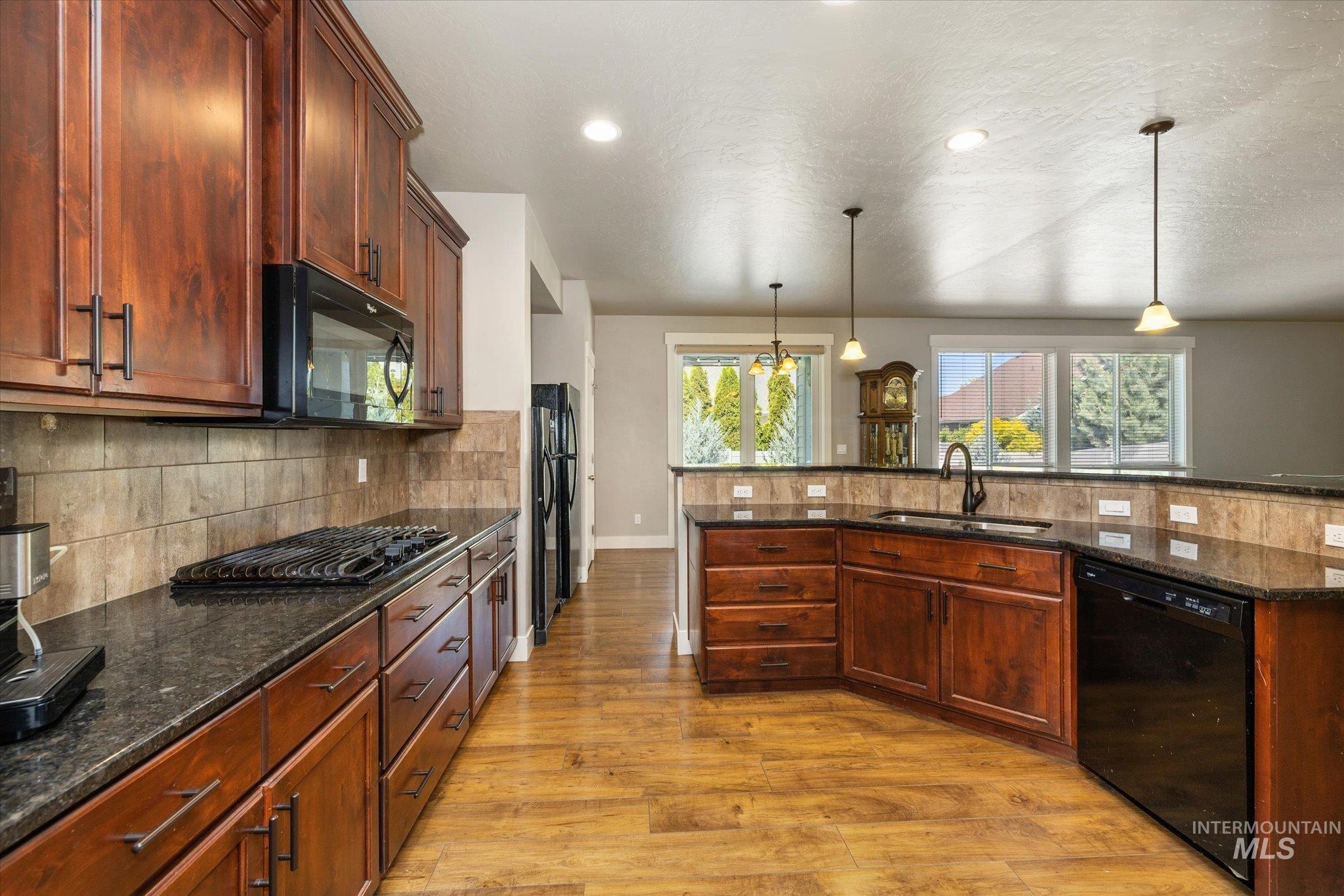 847 N Tullshire Way, Eagle, Idaho 83616, 5 Bedrooms, 4 Bathrooms, Residential For Sale, Price $765,000, 98986972