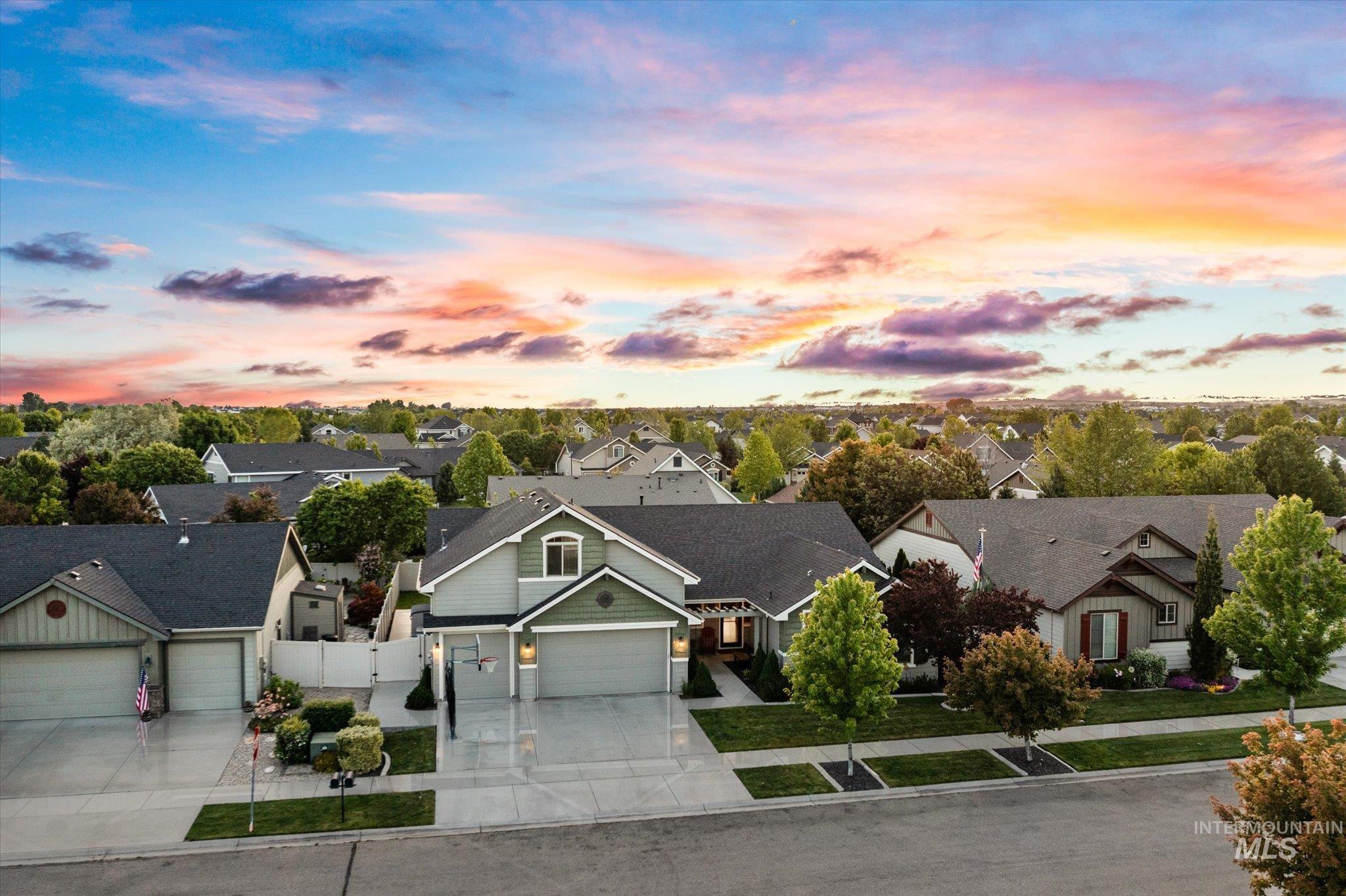 847 N Tullshire Way, Eagle, Idaho 83616, 5 Bedrooms, 4 Bathrooms, Residential For Sale, Price $765,000, 98986972