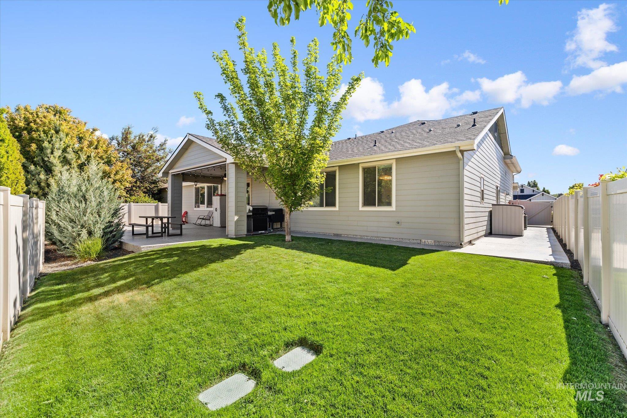 847 N Tullshire Way, Eagle, Idaho 83616, 5 Bedrooms, 4 Bathrooms, Residential For Sale, Price $765,000, 98986972