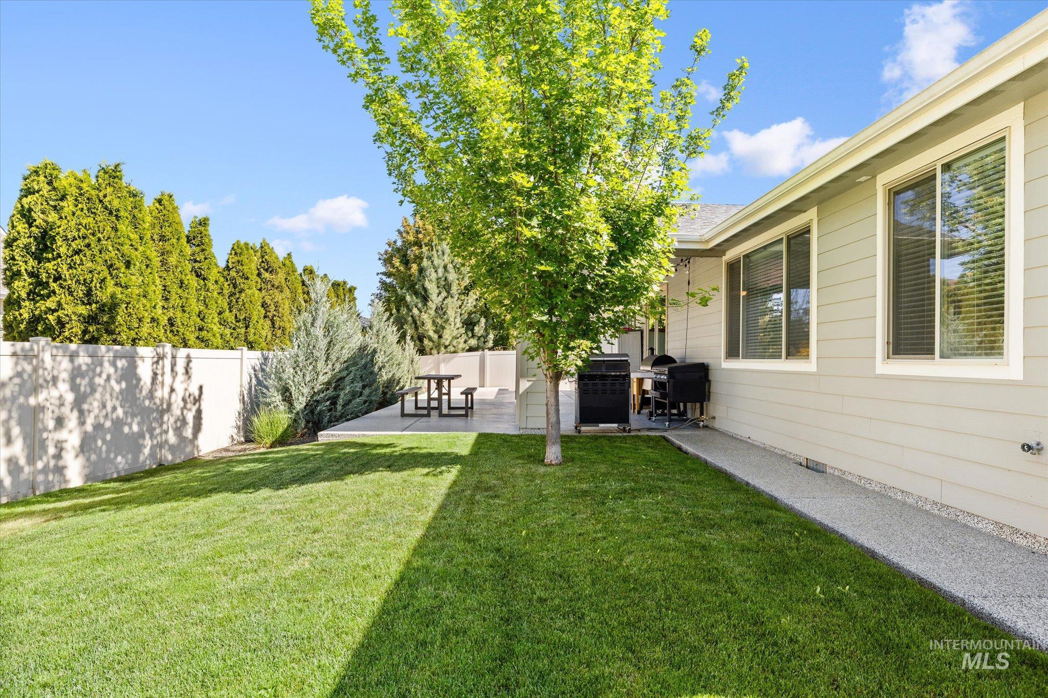 847 N Tullshire Way, Eagle, Idaho 83616, 5 Bedrooms, 4 Bathrooms, Residential For Sale, Price $765,000, 98986972