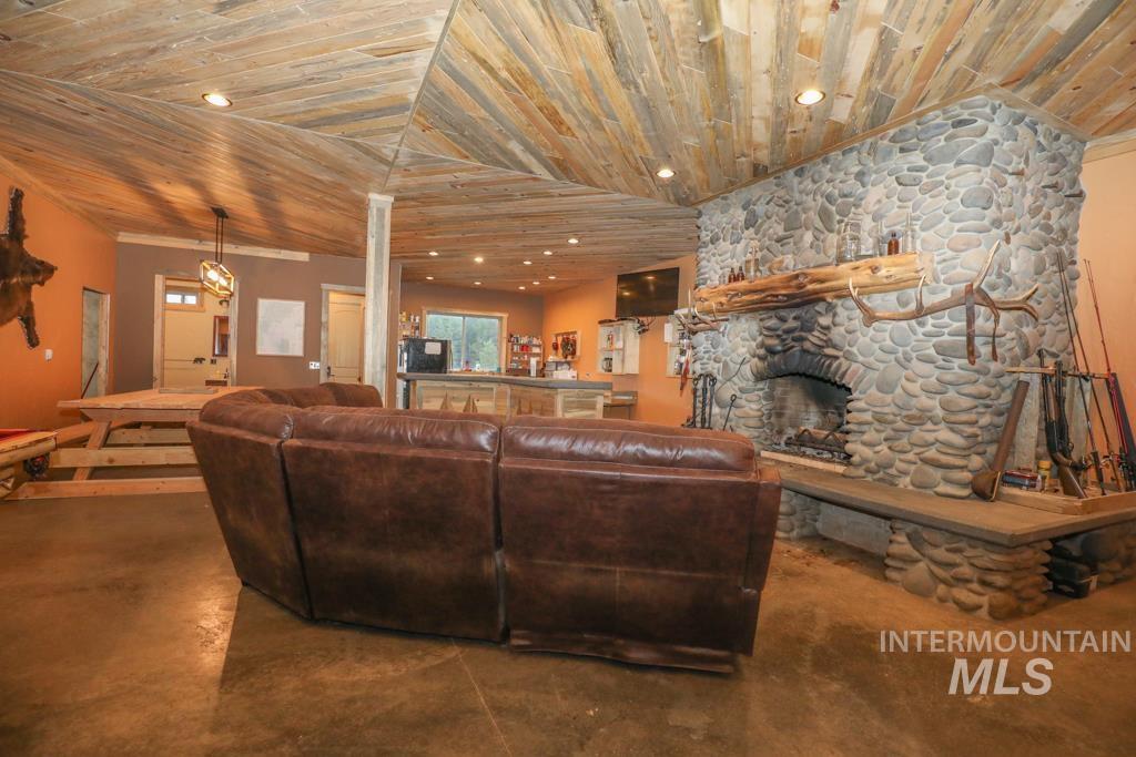 79250 Lookout Mountain Rd, Elgin, Oregon 97827, 6 Bedrooms, 3 Bathrooms, Farm & Ranch For Sale, Price $4,950,000, 98986974
