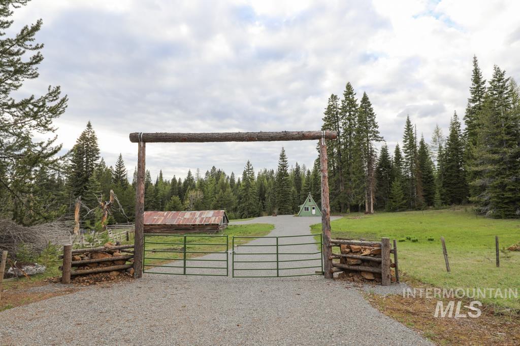 79250 Lookout Mountain Rd, Elgin, Oregon 97827, 6 Bedrooms, 3 Bathrooms, Farm & Ranch For Sale, Price $4,950,000, 98986974