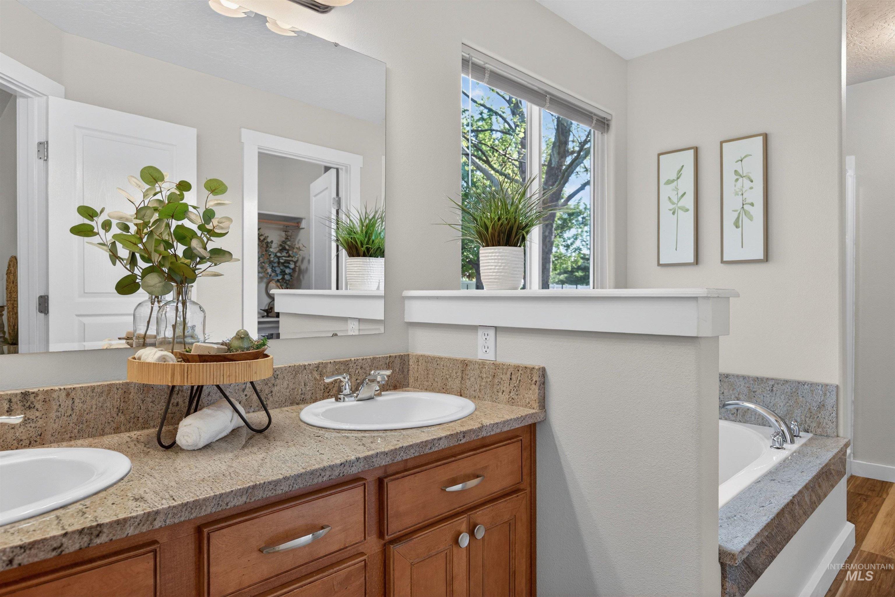6914 E Greens Drive, Nampa, Idaho 83687, 3 Bedrooms, 2 Bathrooms, Residential For Sale, Price $389,900, 98986976