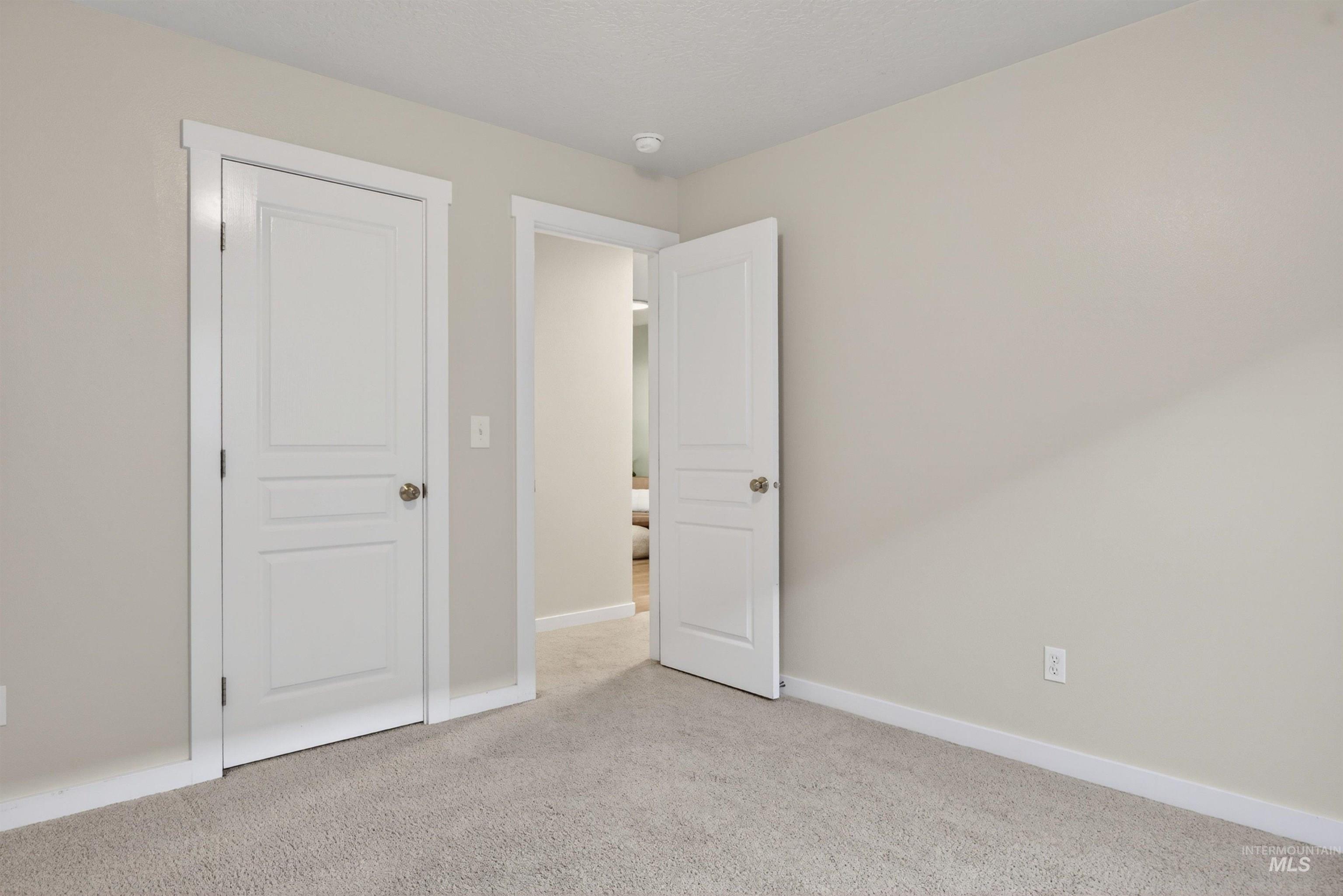 6914 E Greens Drive, Nampa, Idaho 83687, 3 Bedrooms, 2 Bathrooms, Residential For Sale, Price $389,900, 98986976