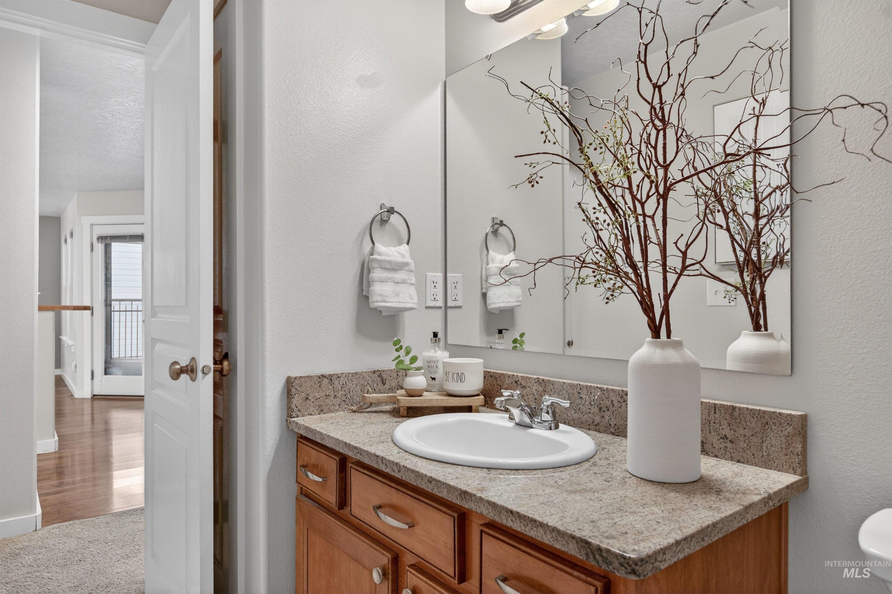 6914 E Greens Drive, Nampa, Idaho 83687, 3 Bedrooms, 2 Bathrooms, Residential For Sale, Price $389,900, 98986976
