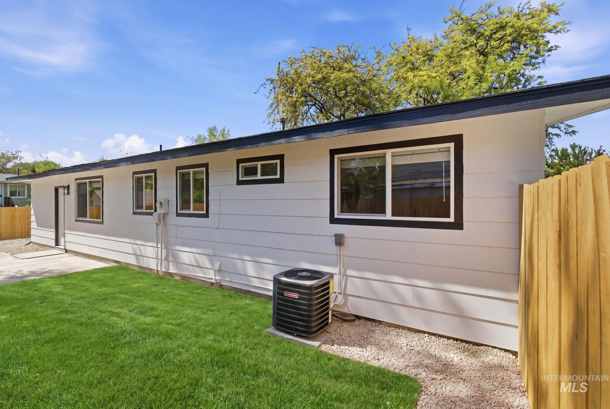 803 Smith Ave, Nampa, Idaho 83651, 3 Bedrooms, 1 Bathroom, Residential For Sale, Price $339,990, 98986979