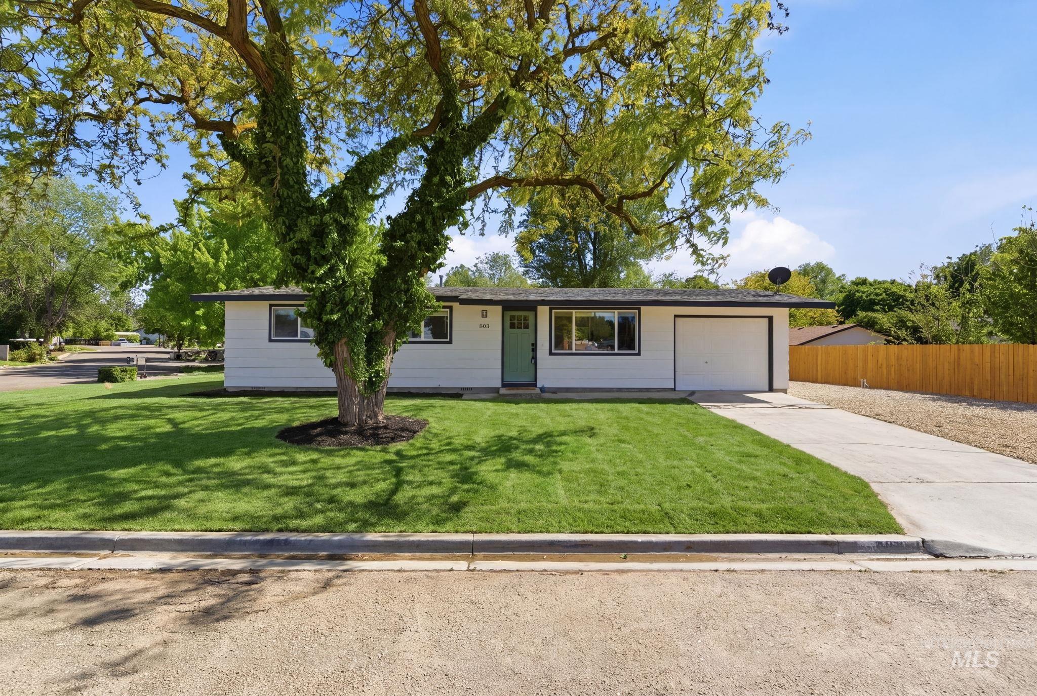 803 Smith Ave, Nampa, Idaho 83651, 3 Bedrooms, 1 Bathroom, Residential For Sale, Price $339,990, 98986979