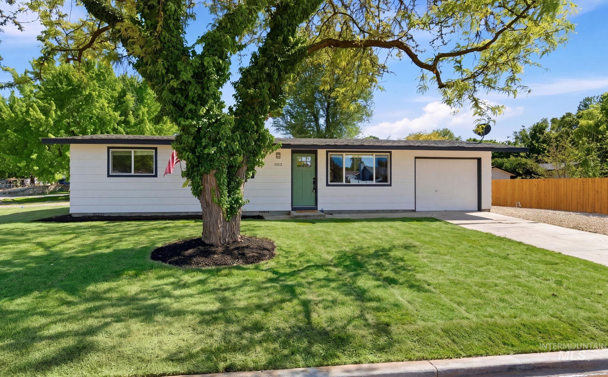 803 Smith Ave, Nampa, Idaho 83651, 3 Bedrooms, 1 Bathroom, Residential For Sale, Price $339,990, 98986979
