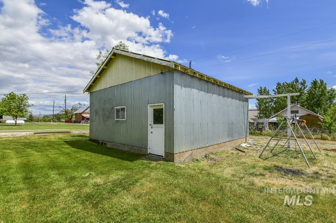 40 N 5th Street, Cambridge, Idaho 83610, 3 Bedrooms, 1.5 Bathrooms, Residential For Sale, Price $279,900, 98986981