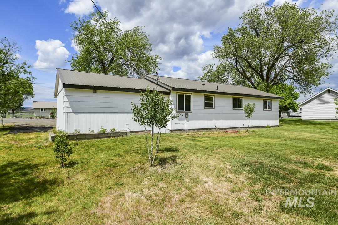 40 N 5th Street, Cambridge, Idaho 83610, 3 Bedrooms, 1.5 Bathrooms, Residential For Sale, Price $279,900, 98986981