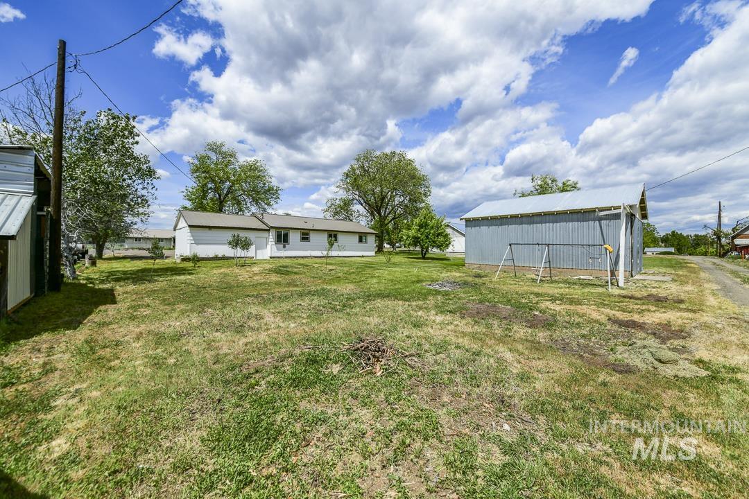 40 N 5th Street, Cambridge, Idaho 83610, 3 Bedrooms, 1.5 Bathrooms, Residential For Sale, Price $279,900, 98986981