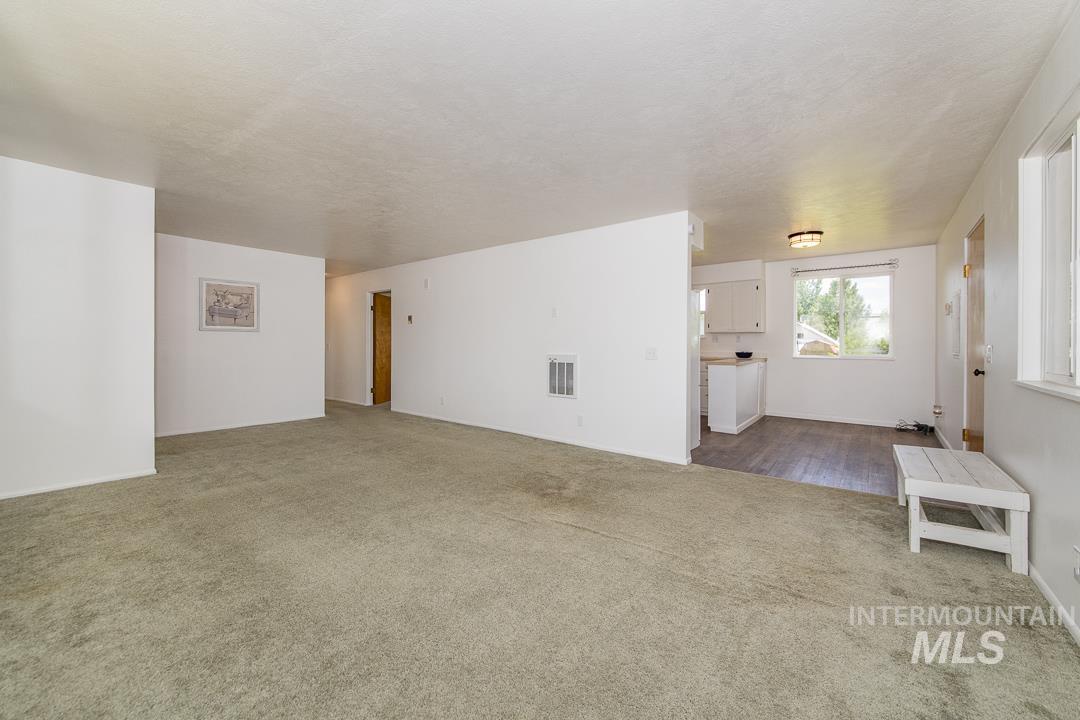 40 N 5th Street, Cambridge, Idaho 83610, 3 Bedrooms, 1.5 Bathrooms, Residential For Sale, Price $279,900, 98986981