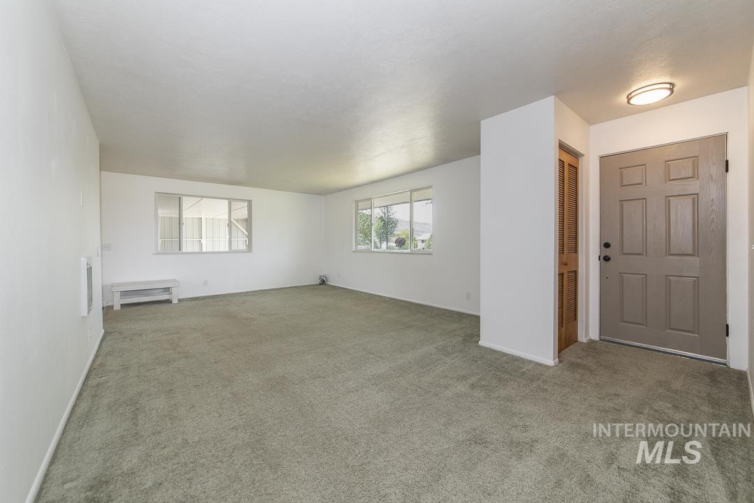 40 N 5th Street, Cambridge, Idaho 83610, 3 Bedrooms, 1.5 Bathrooms, Residential For Sale, Price $279,900, 98986981