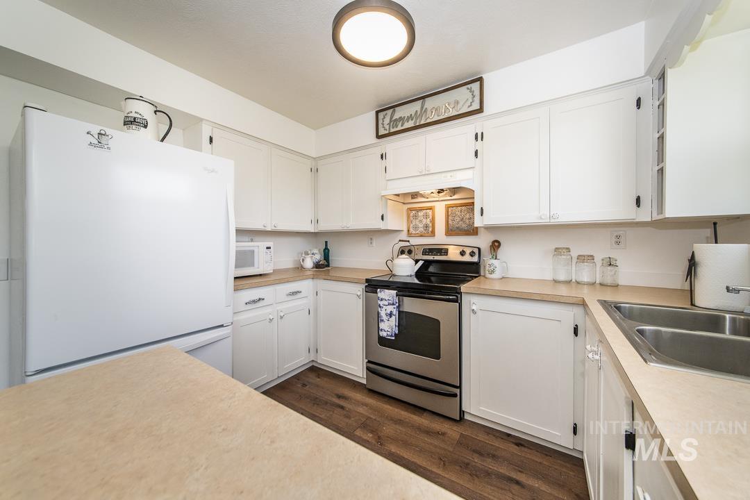 40 N 5th Street, Cambridge, Idaho 83610, 3 Bedrooms, 1.5 Bathrooms, Residential For Sale, Price $279,900, 98986981