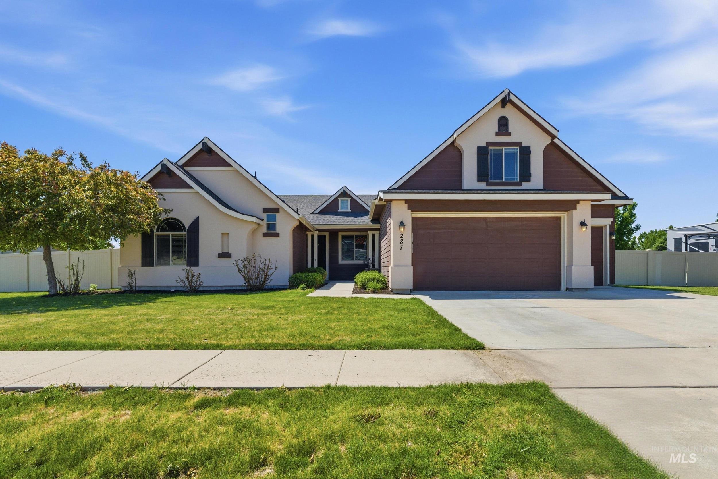287 W Hidden Meadow Way, Middleton, Idaho 83644-5711, 3 Bedrooms, 2.5 Bathrooms, Residential For Sale, Price $799,900, 98986982