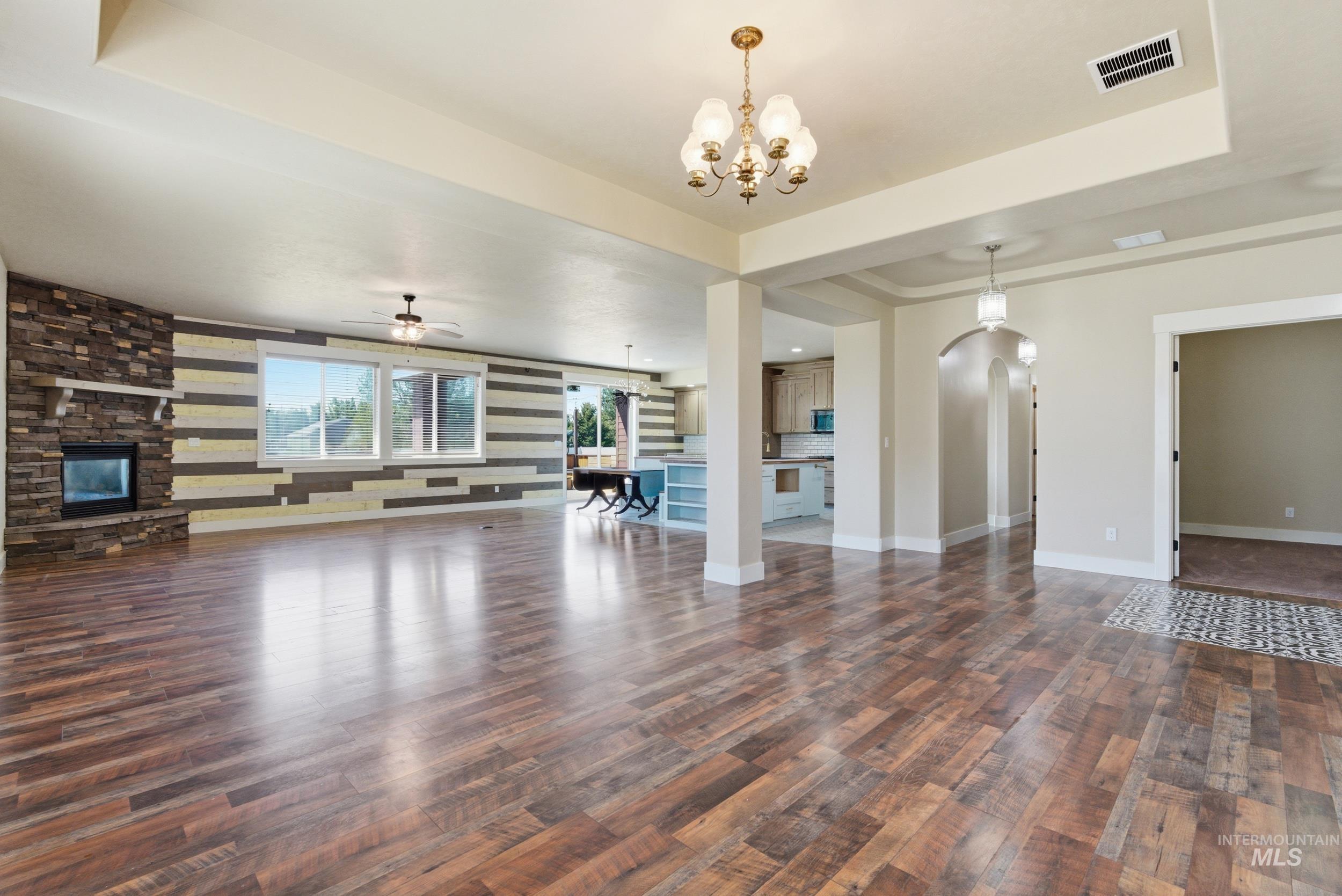 287 W Hidden Meadow Way, Middleton, Idaho 83644-5711, 3 Bedrooms, 2.5 Bathrooms, Residential For Sale, Price $799,900, 98986982