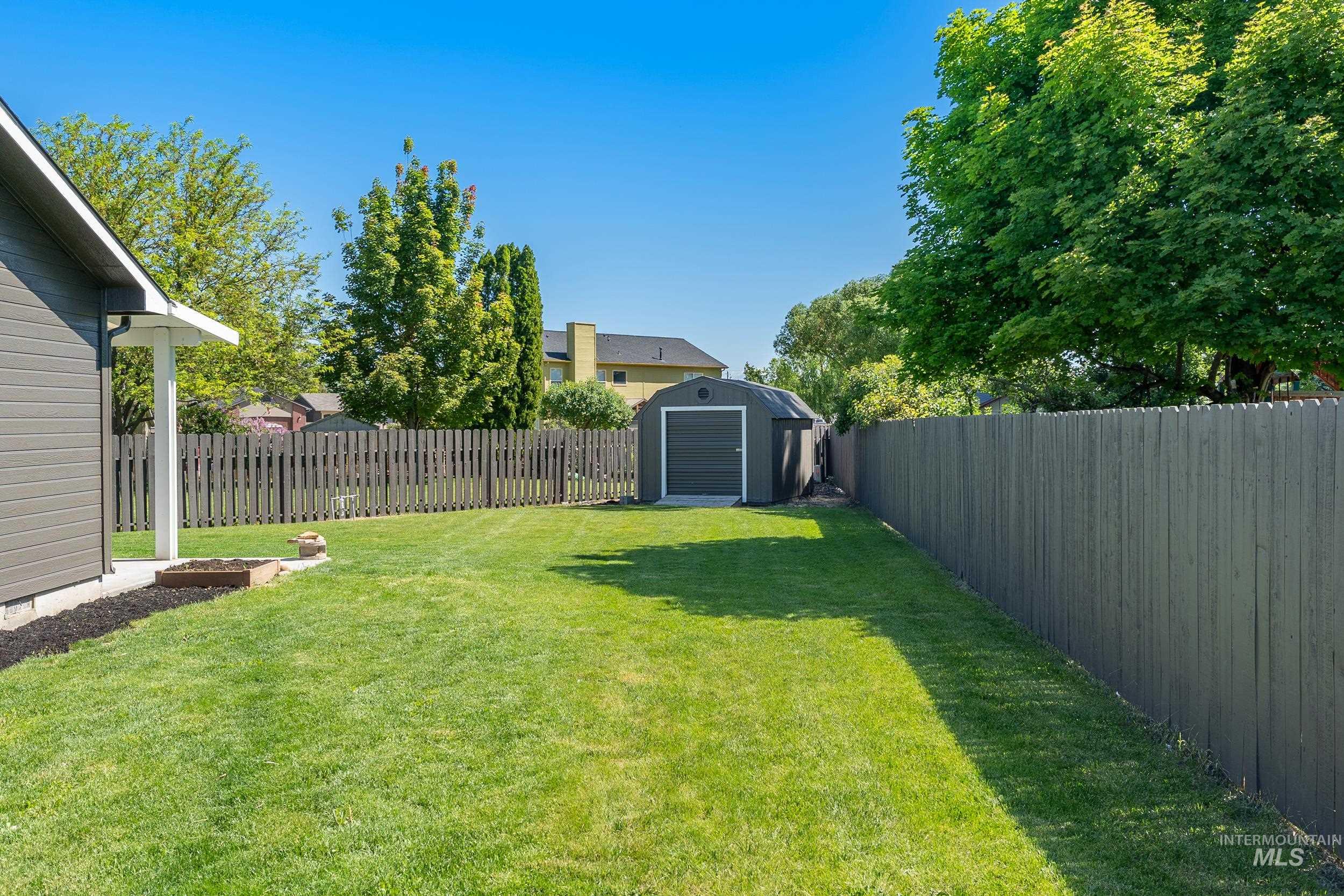 94 S Greenscape Lane, Nampa, Idaho 83687, 3 Bedrooms, 3 Bathrooms, Residential For Sale, Price $439,900, 98986986