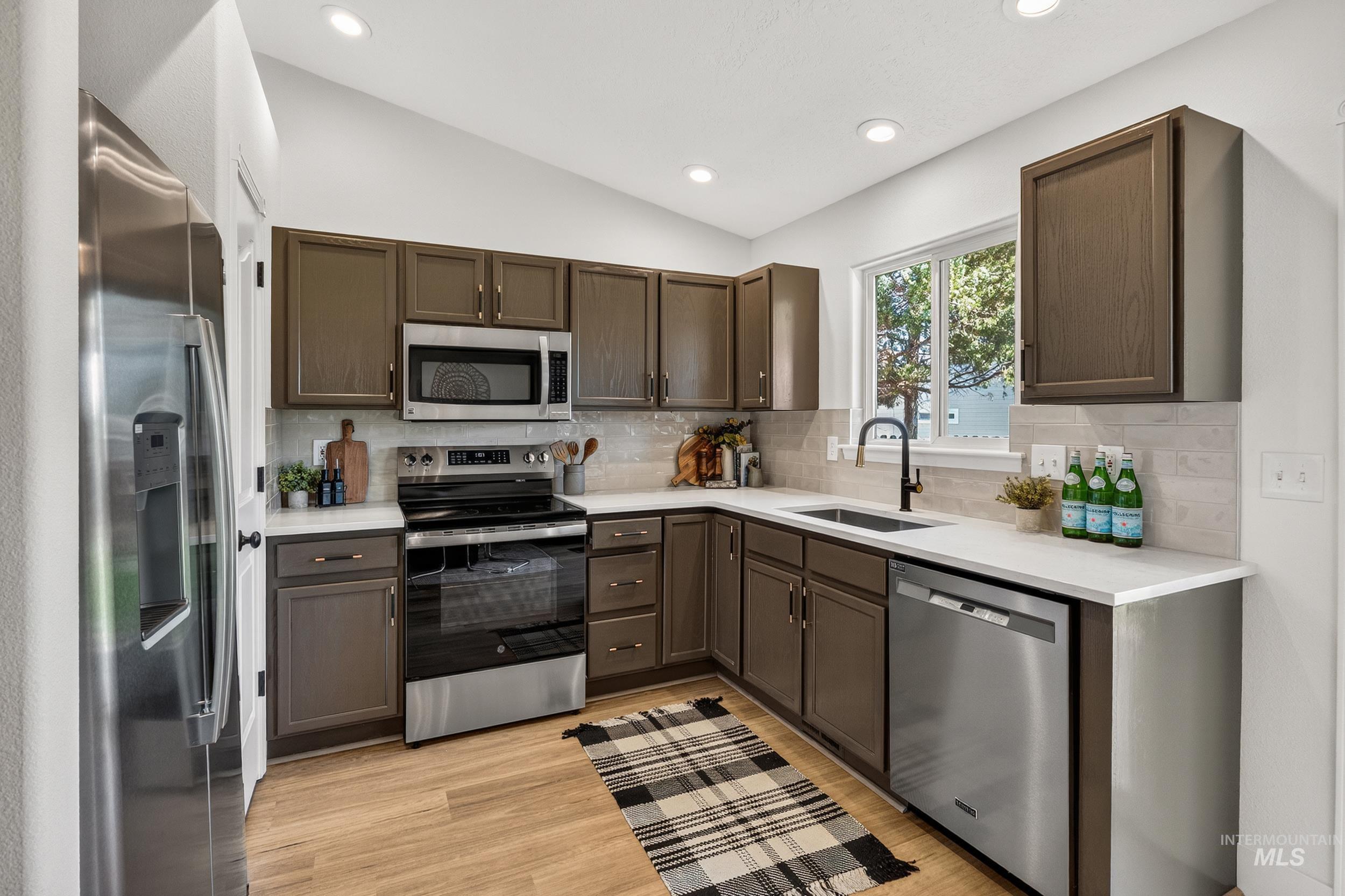 94 S Greenscape Lane, Nampa, Idaho 83687, 3 Bedrooms, 3 Bathrooms, Residential For Sale, Price $439,900, 98986986