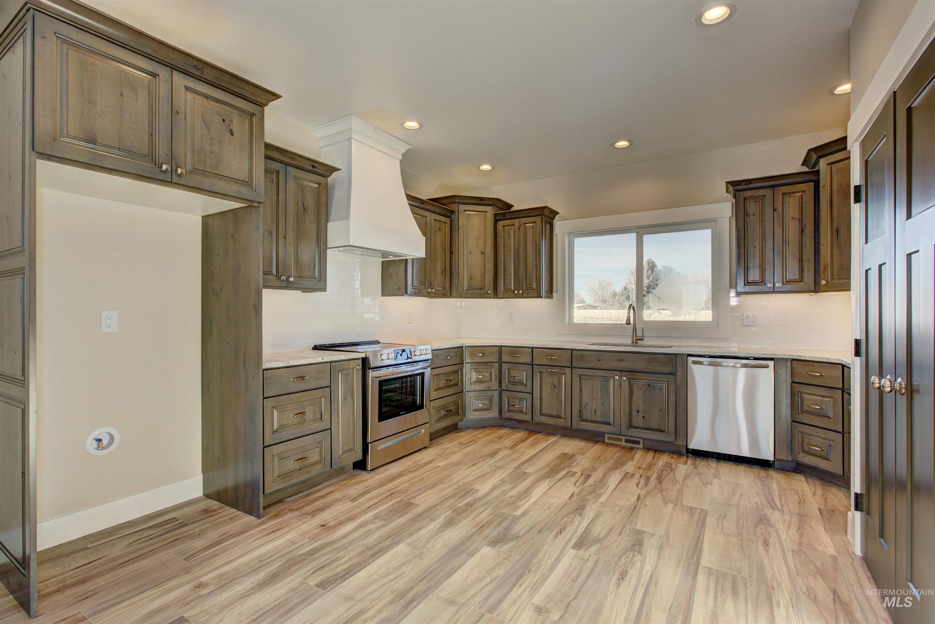 609 Cheri Court, Kimberly, Idaho 83341, 3 Bedrooms, 2 Bathrooms, Residential For Sale, Price $429,900, 98986988