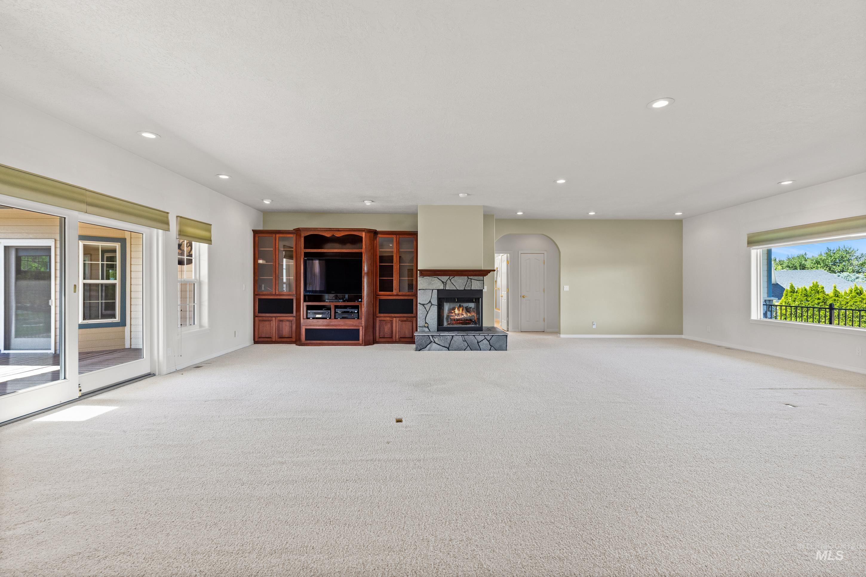 3060 Windfall Cir, Emmett, Idaho 83617-9098, 4 Bedrooms, 3 Bathrooms, Residential For Sale, Price $1,125,000, 98986991