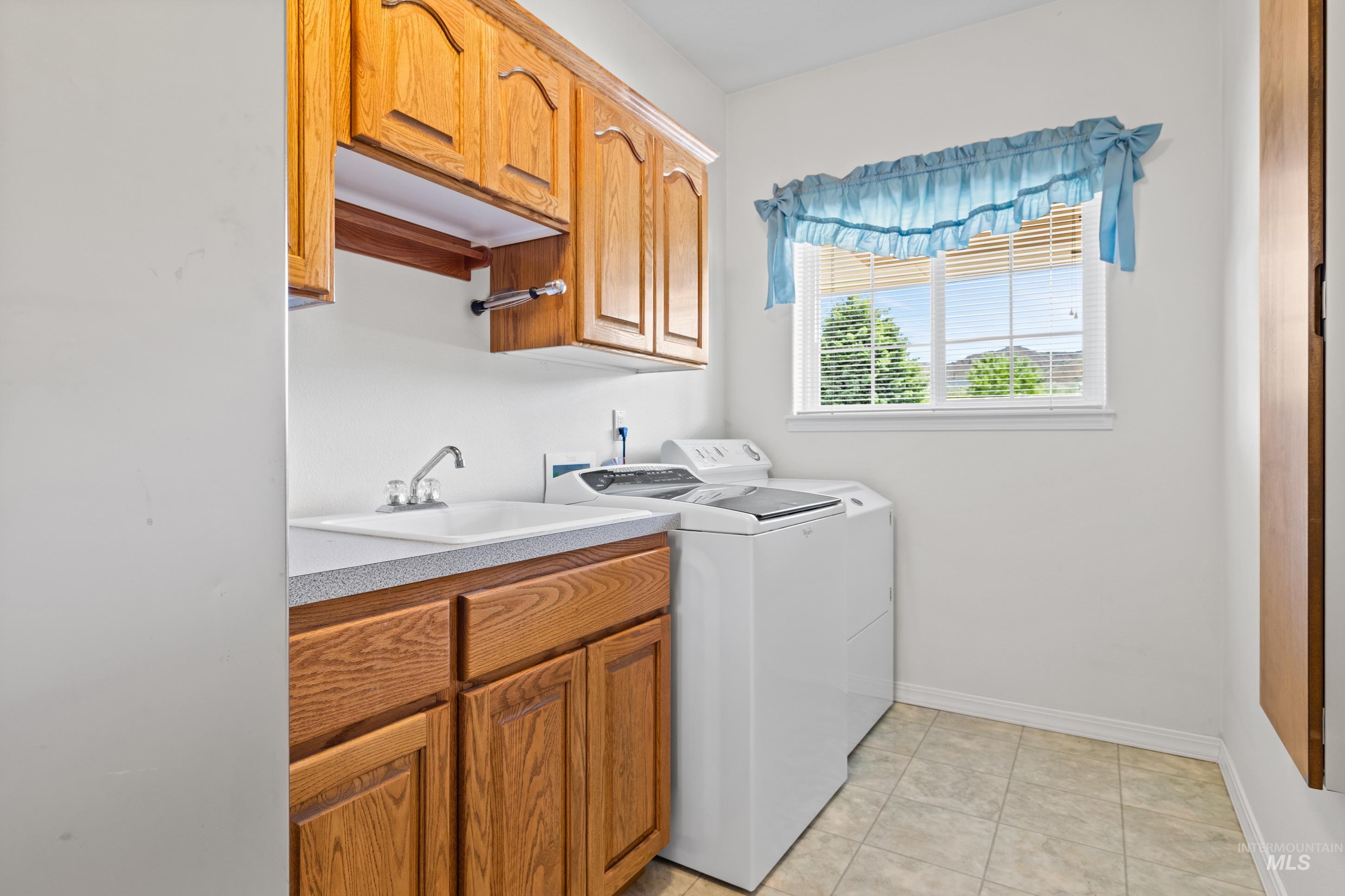 3060 Windfall Cir, Emmett, Idaho 83617-9098, 4 Bedrooms, 3 Bathrooms, Residential For Sale, Price $1,125,000, 98986991