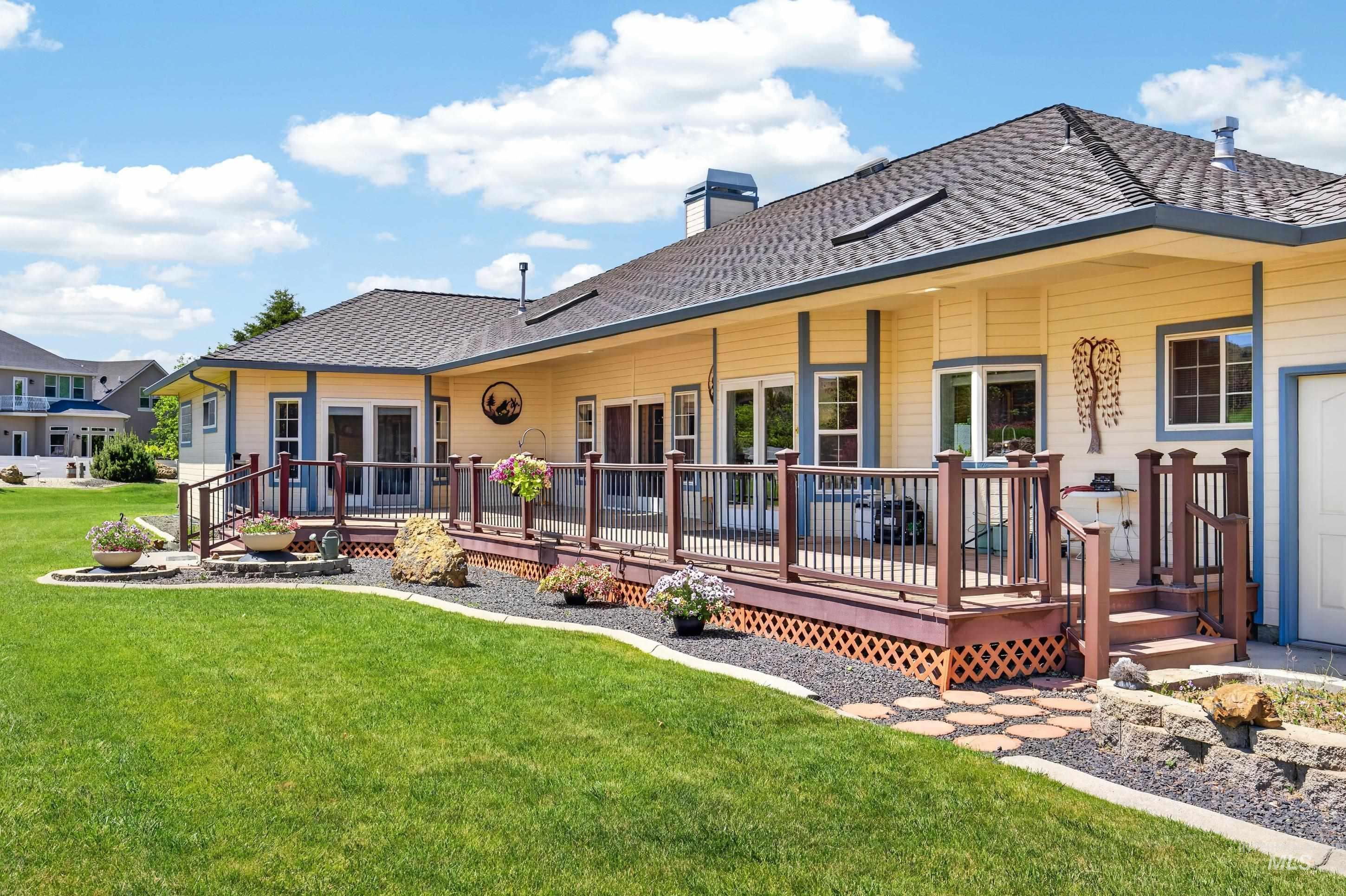 3060 Windfall Cir, Emmett, Idaho 83617-9098, 4 Bedrooms, 3 Bathrooms, Residential For Sale, Price $1,125,000, 98986991